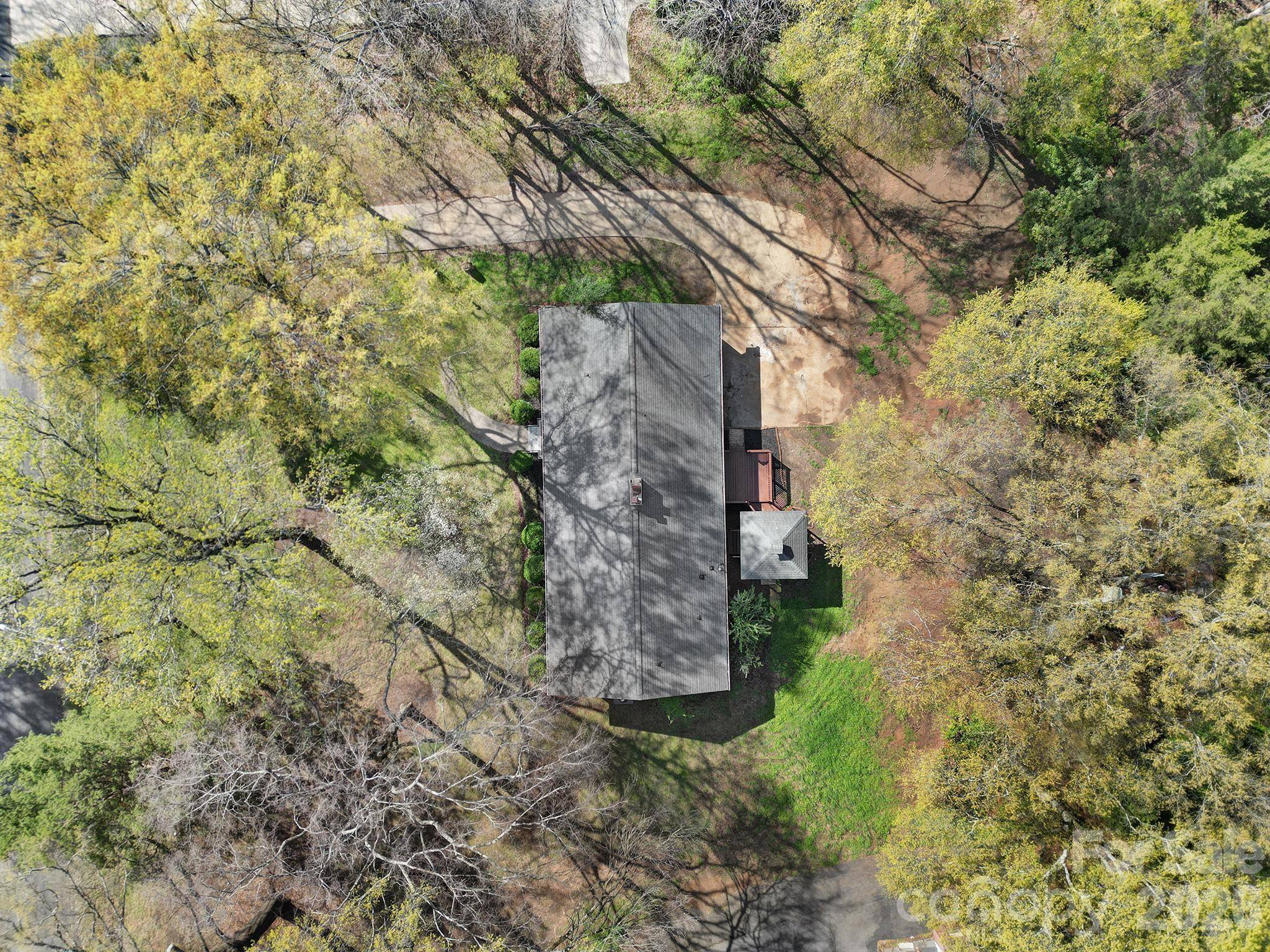 519 Amon LN, Pineville, NC 28134