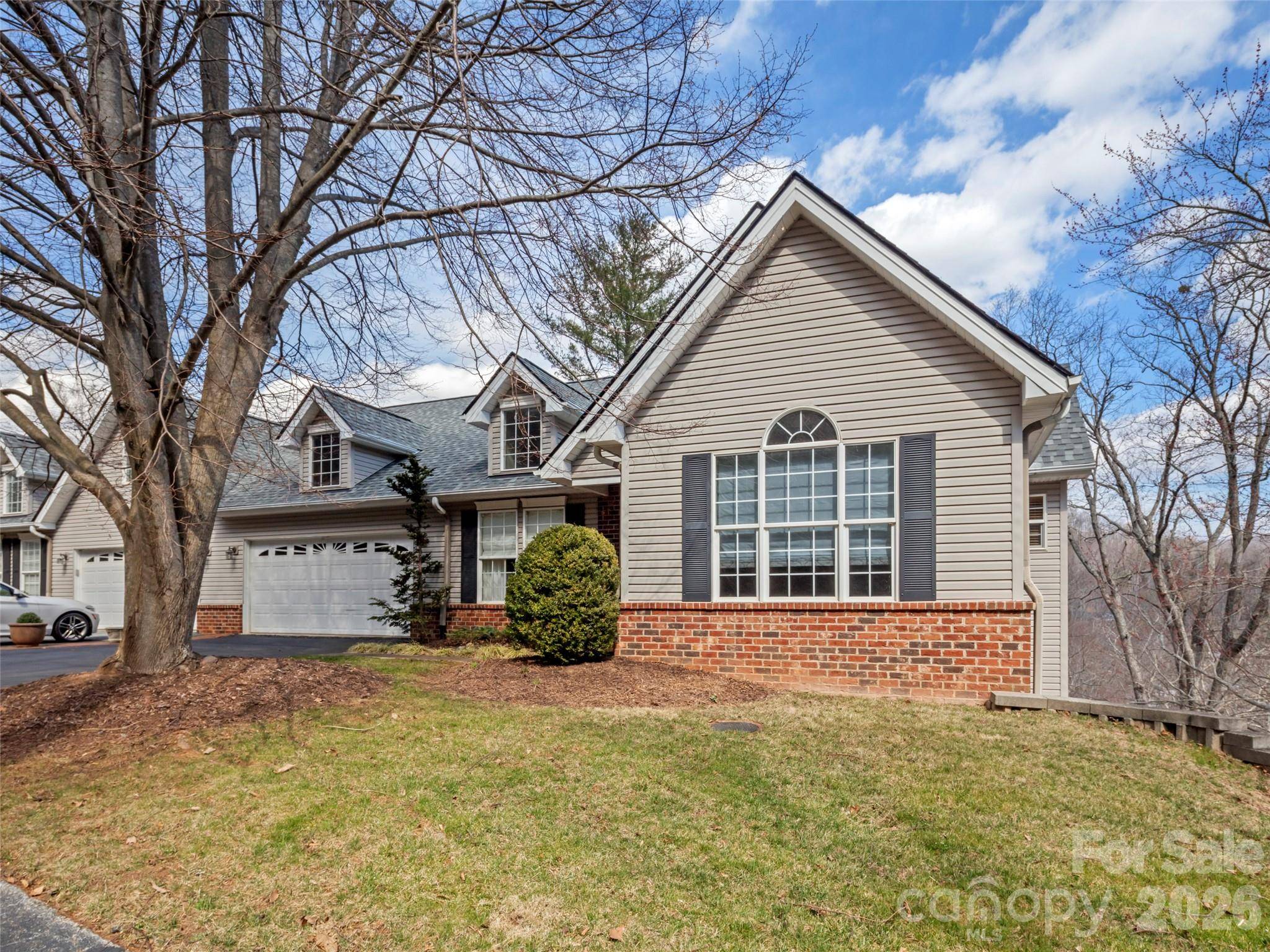 109 Poppy LN, Asheville, NC 28803