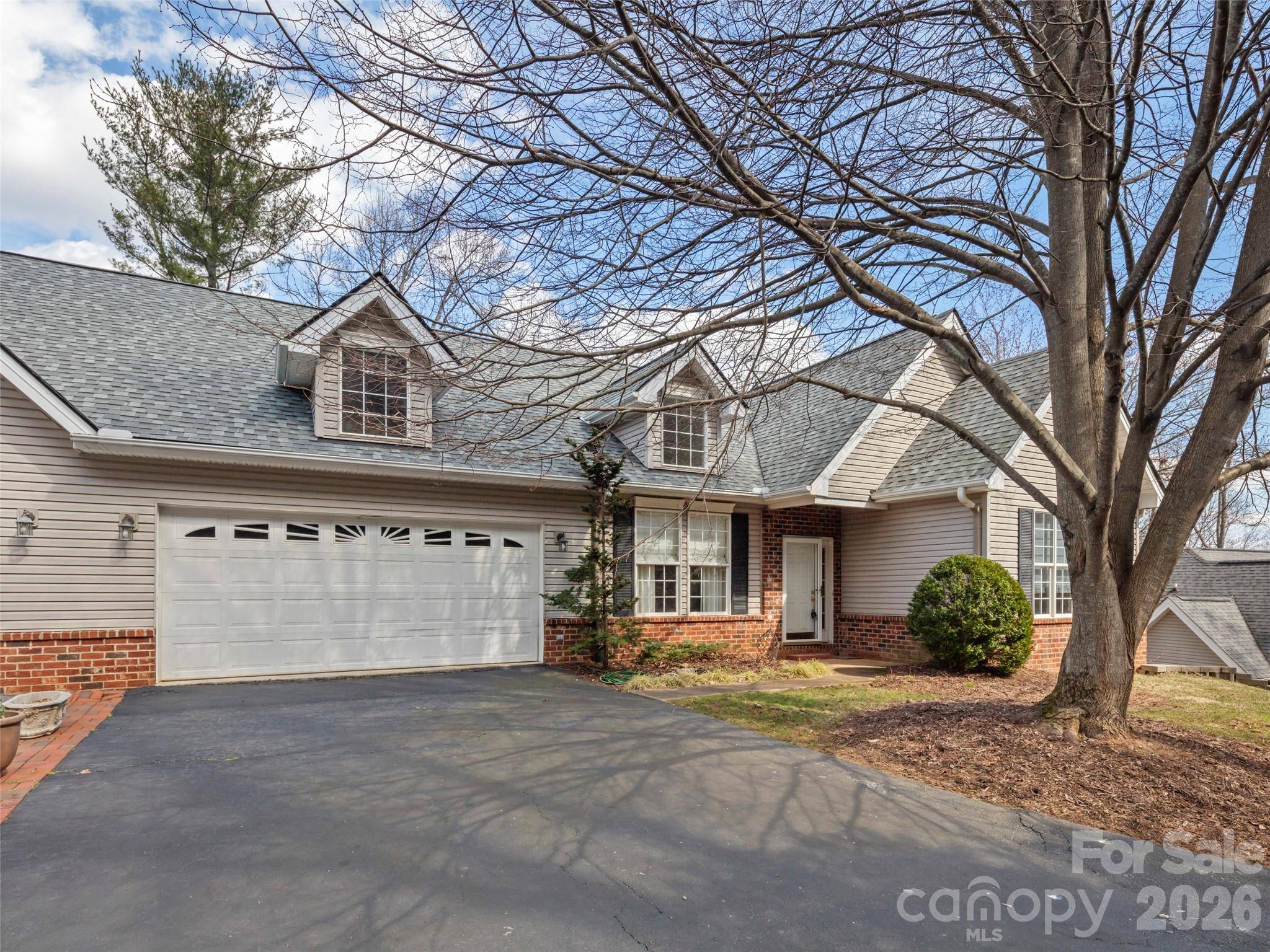 109 Poppy LN, Asheville, NC 28803