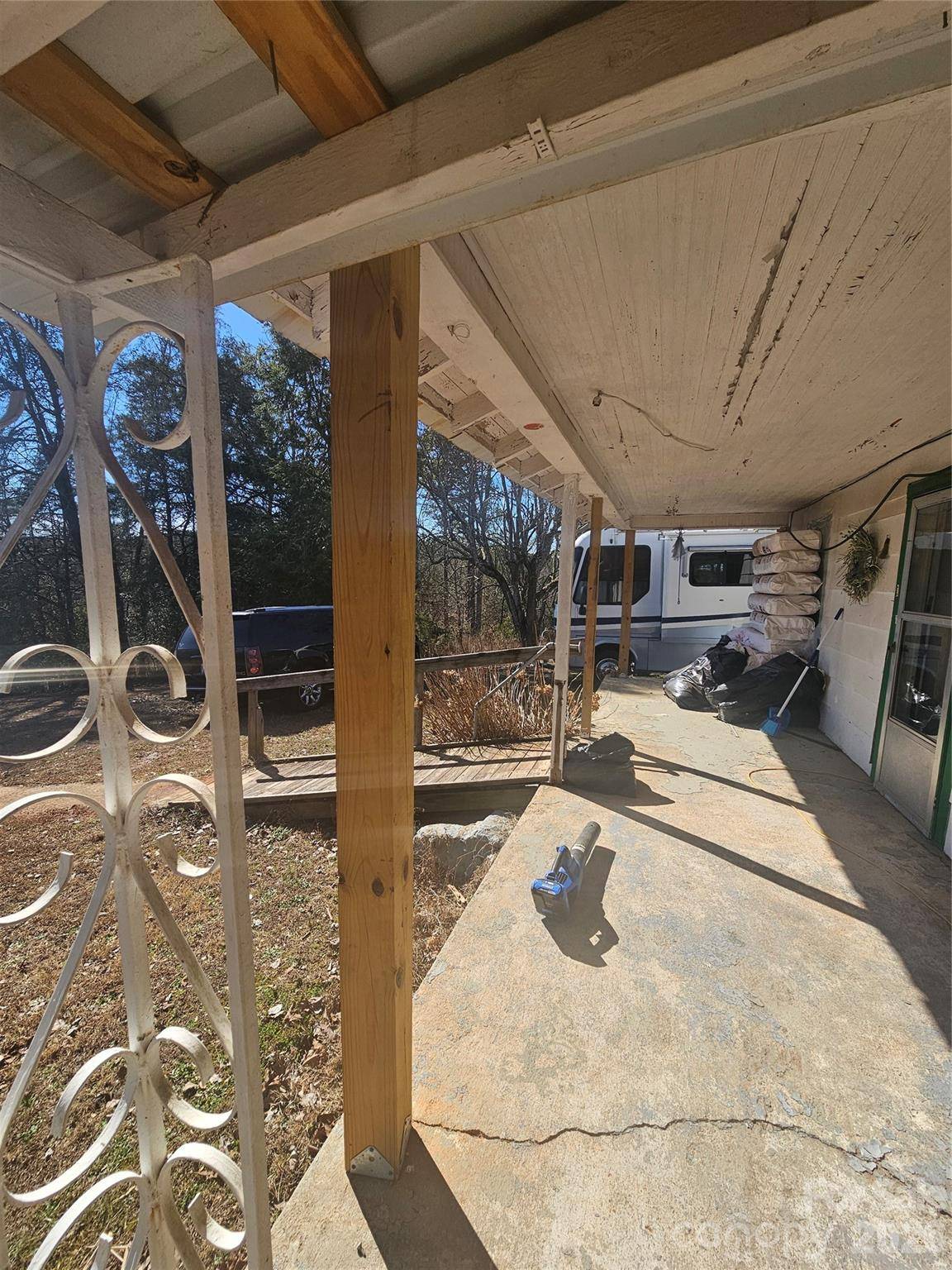 126 Susan RD, Casar, NC 28020