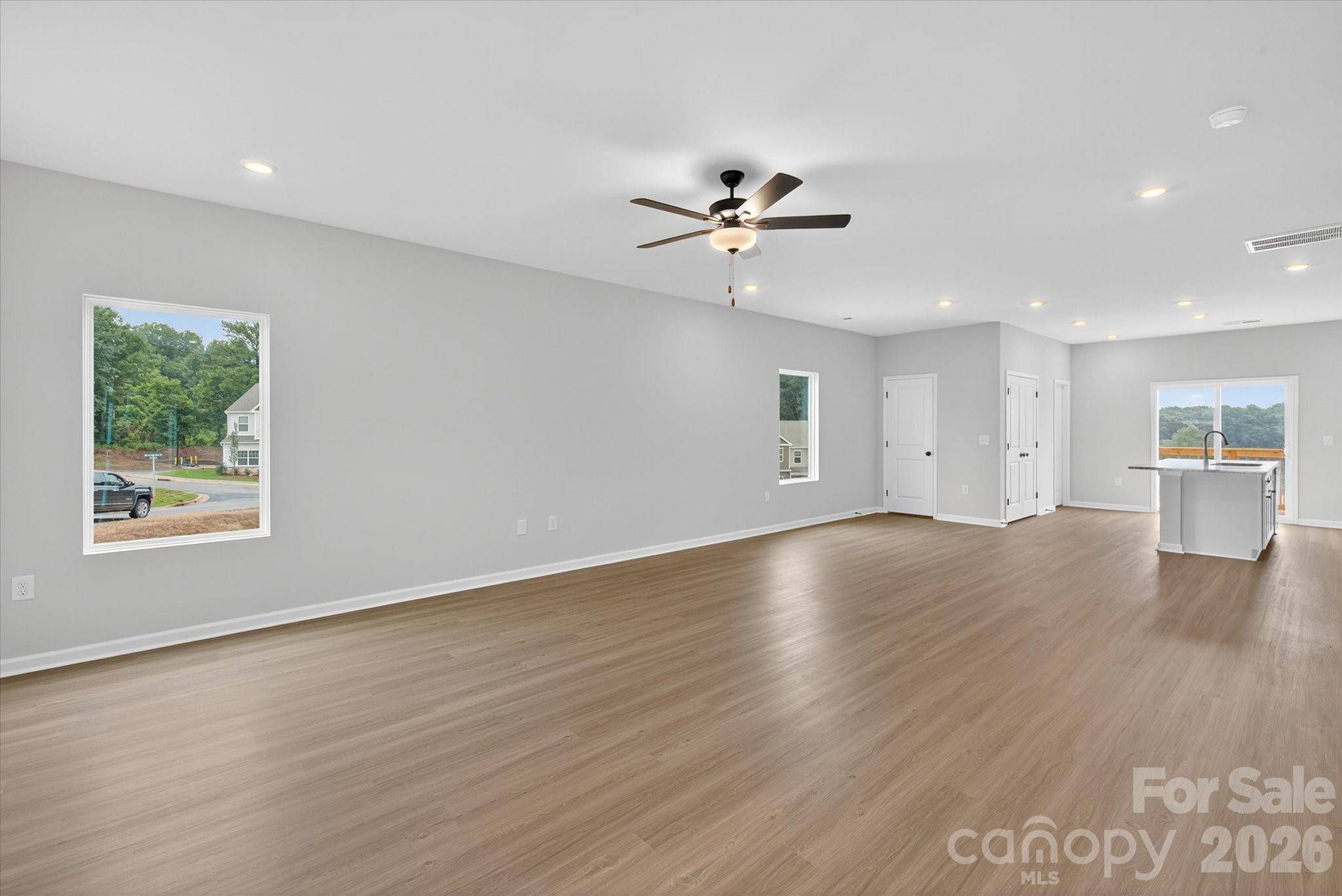 1972 W Davidson AVE, Gastonia, NC 28052