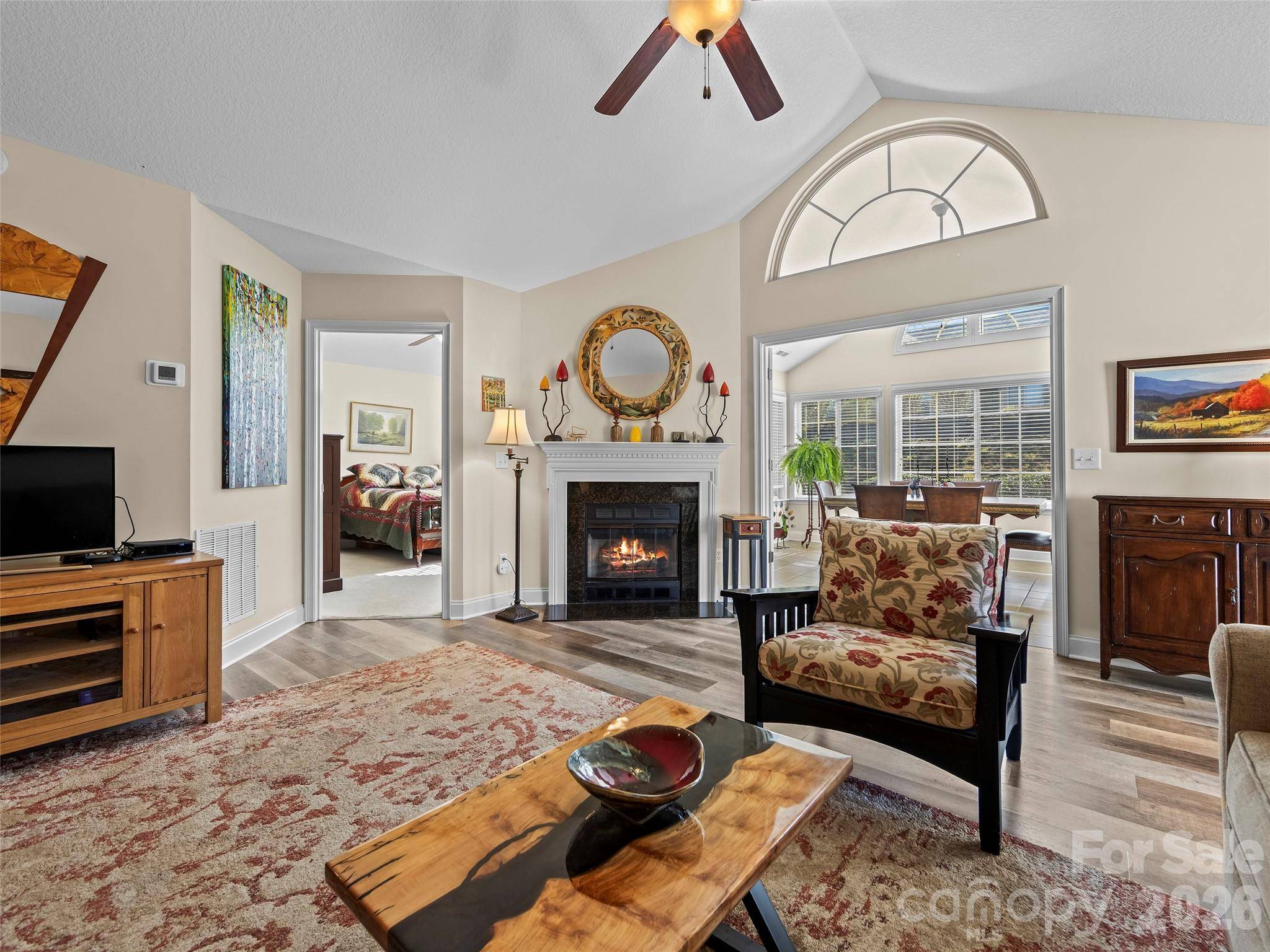 81 Outlook CIR, Swannanoa, NC 28778