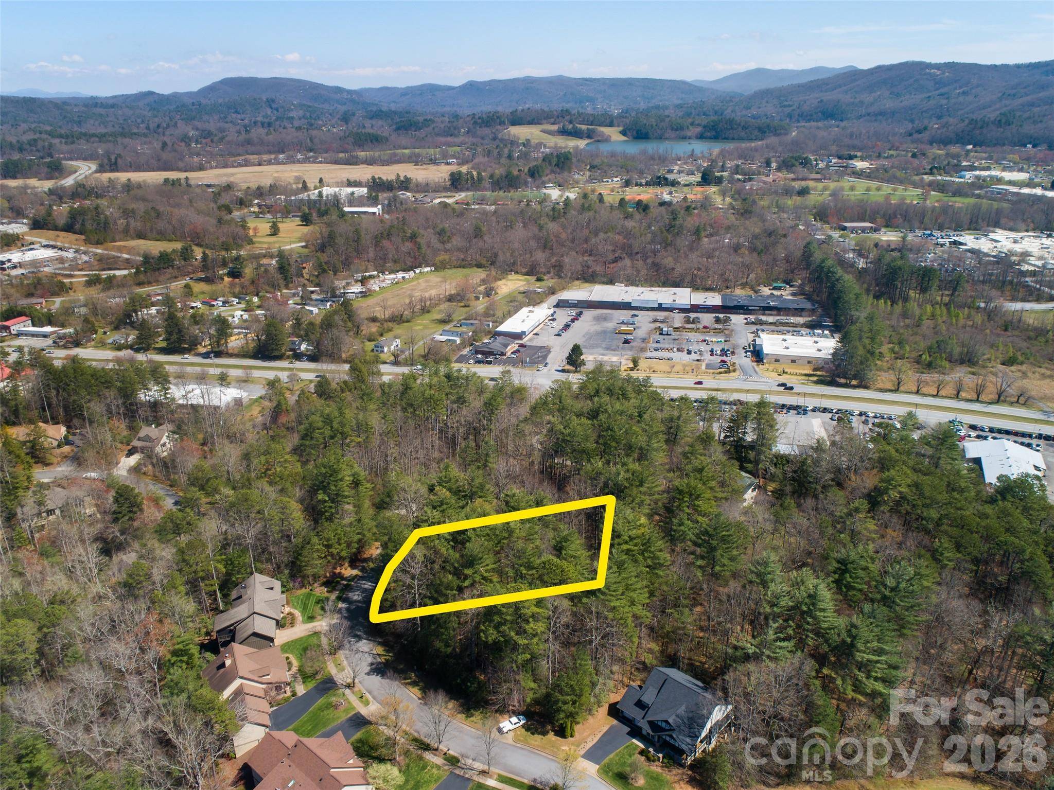 000 Camptown RD, Brevard, NC 28712