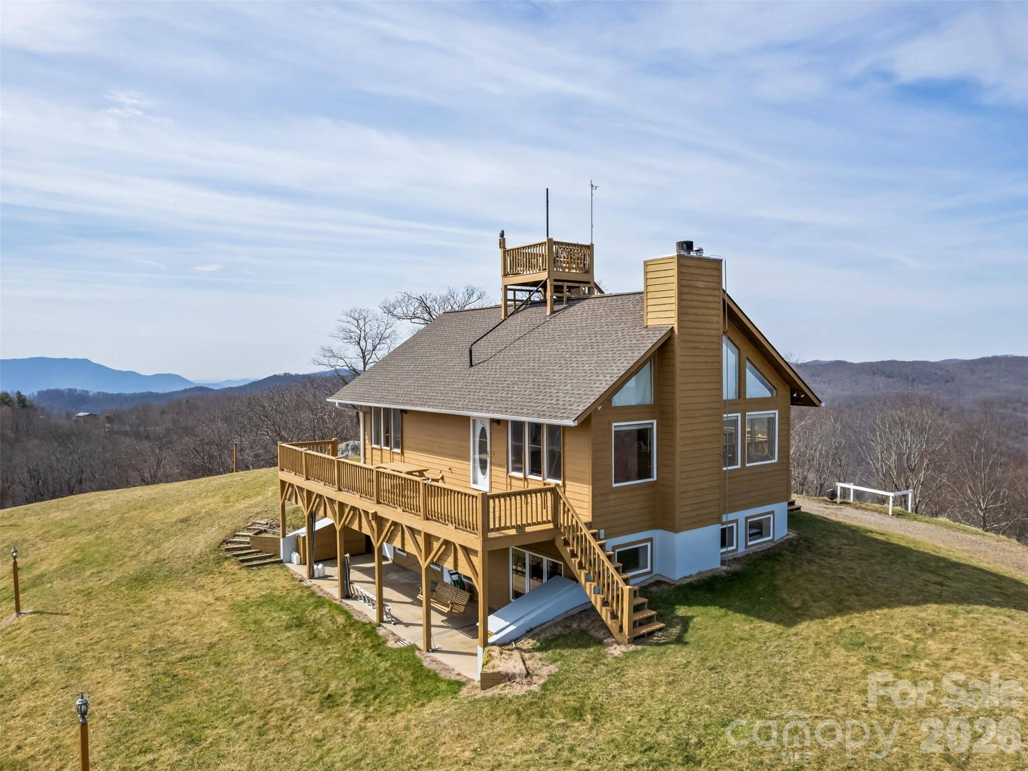 1007 Turkey Trot RD, Clyde, NC 28721
