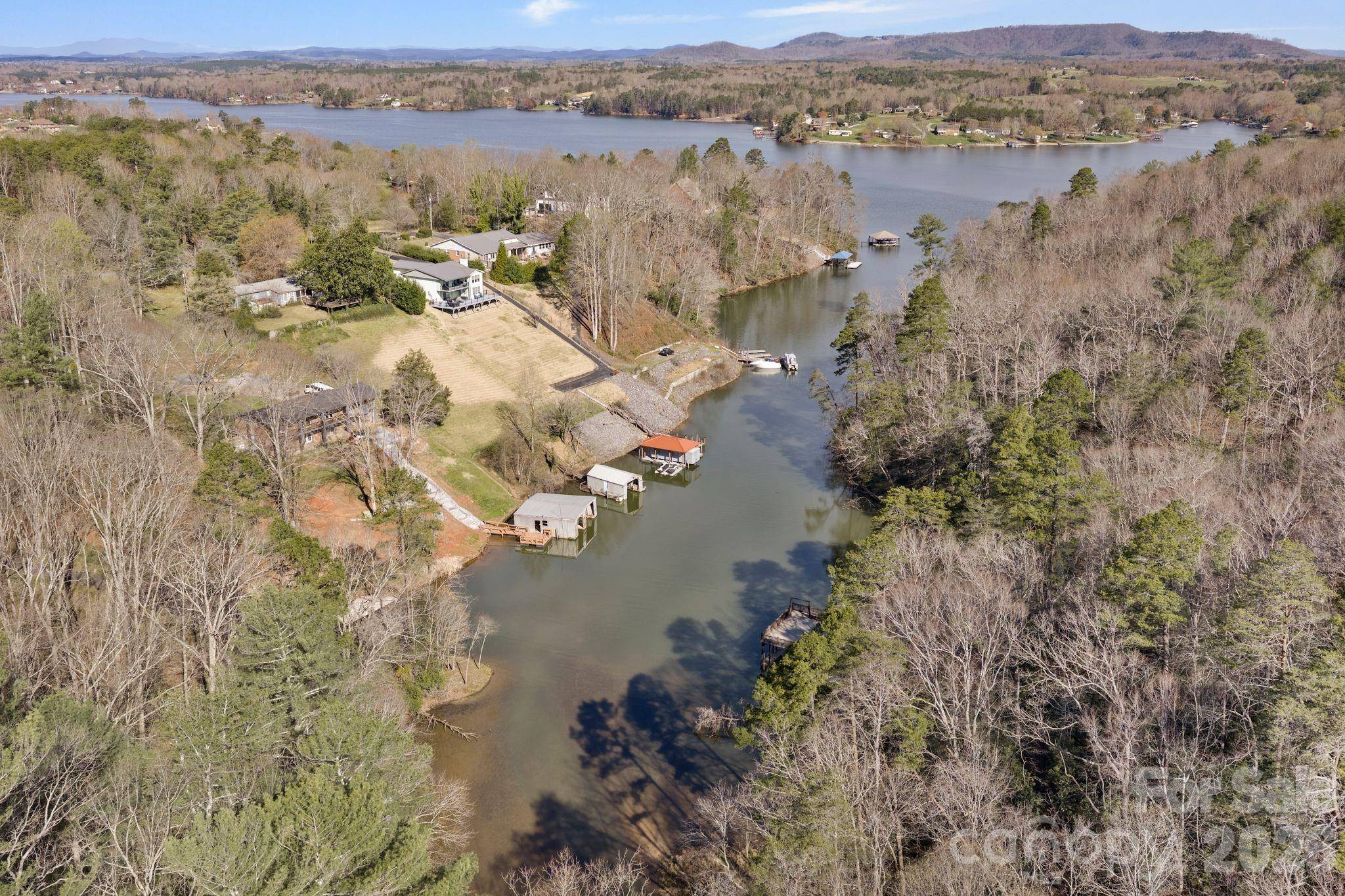 6234 Ruffin LN, Conover, NC 28613