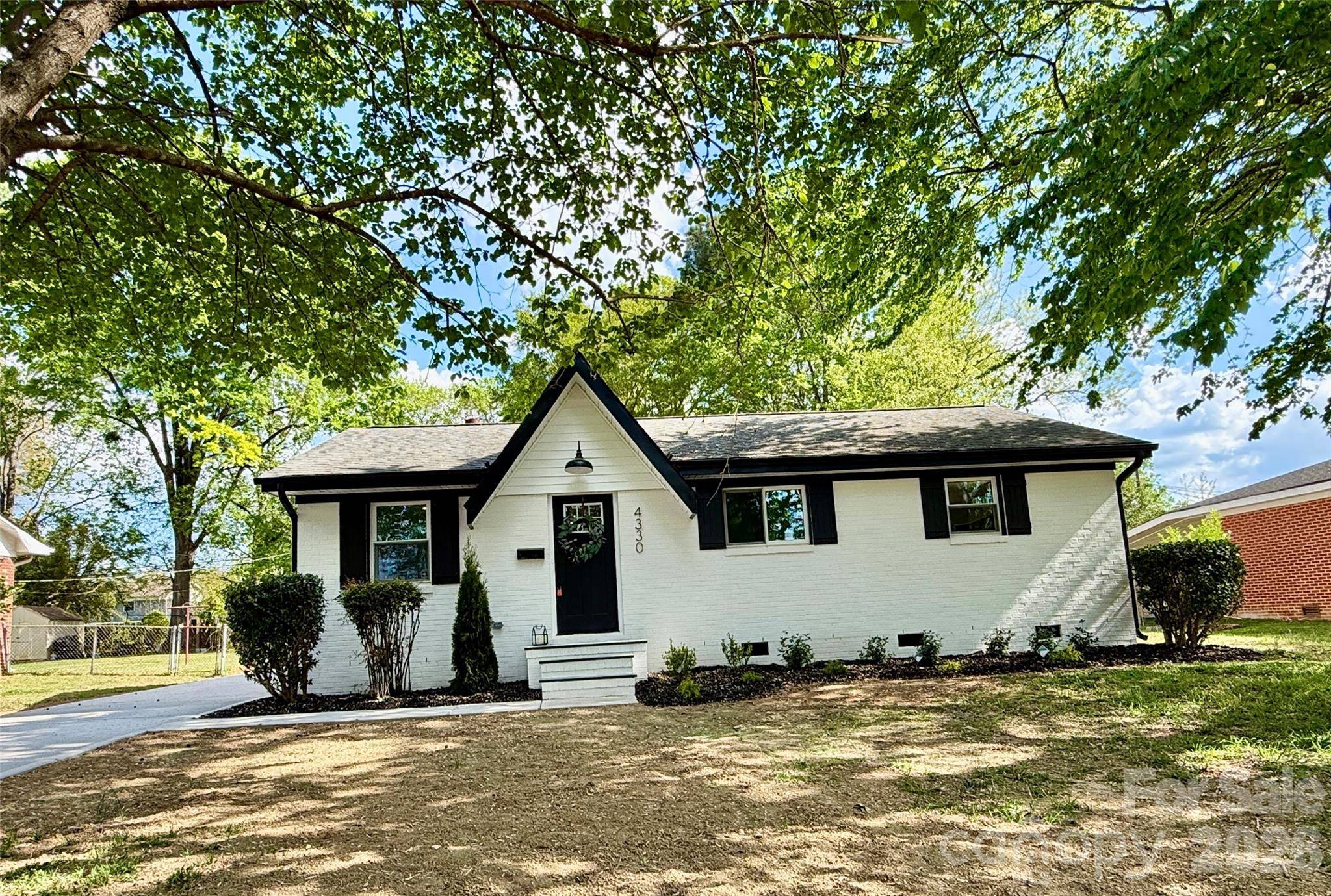 4330 Colebrook RD, Charlotte, NC 28215