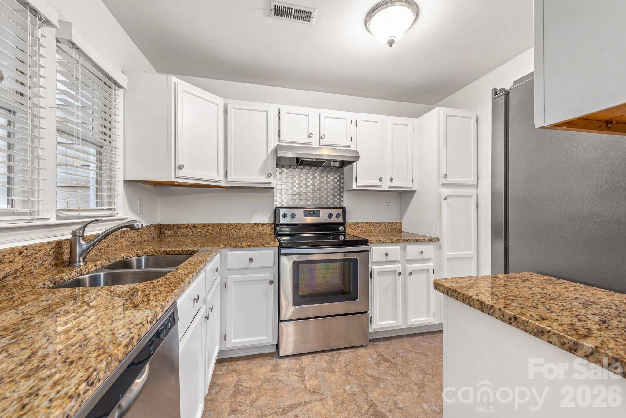 2715 Selwyn AVE #34, Charlotte, NC 28209