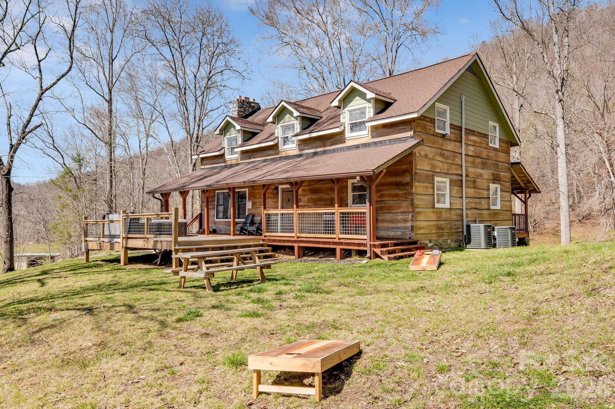 114 Johns Creek RD, Canton, NC 28716