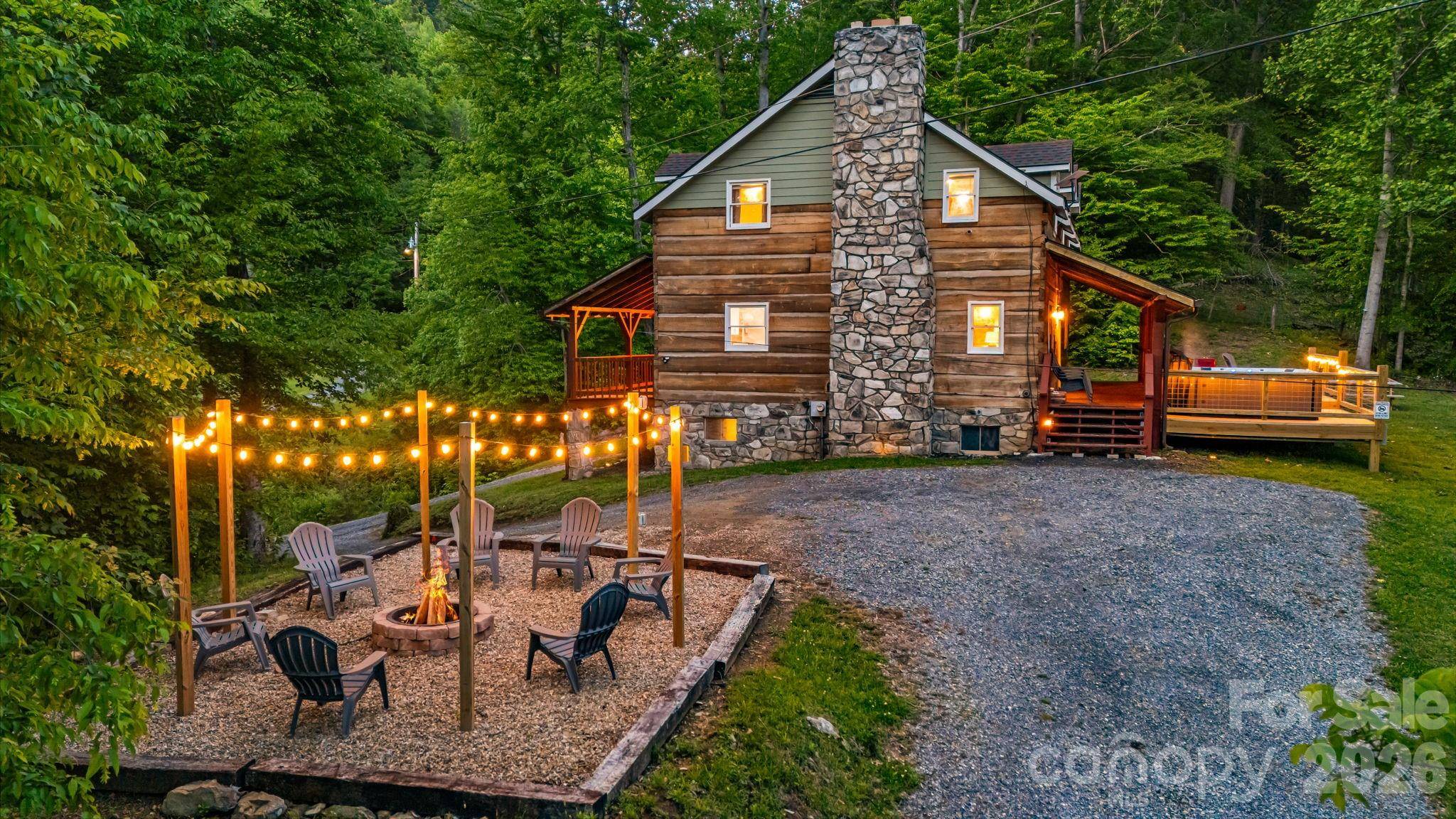 114 Johns Creek RD, Canton, NC 28716
