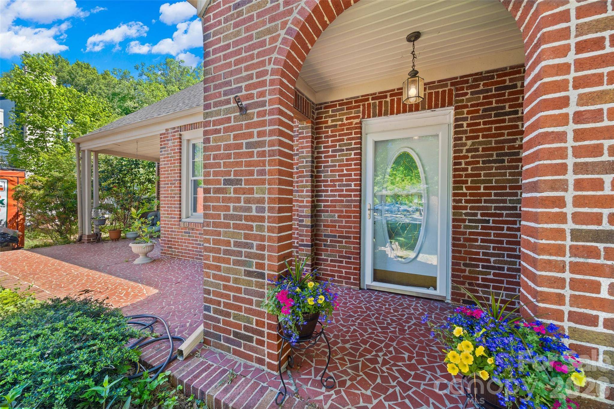 205 S Thompson ST, Shelby, NC 28150