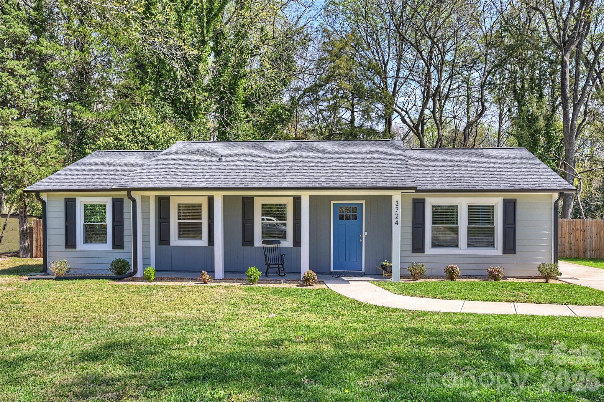 3724 Cobbleridge DR, Charlotte, NC 28215