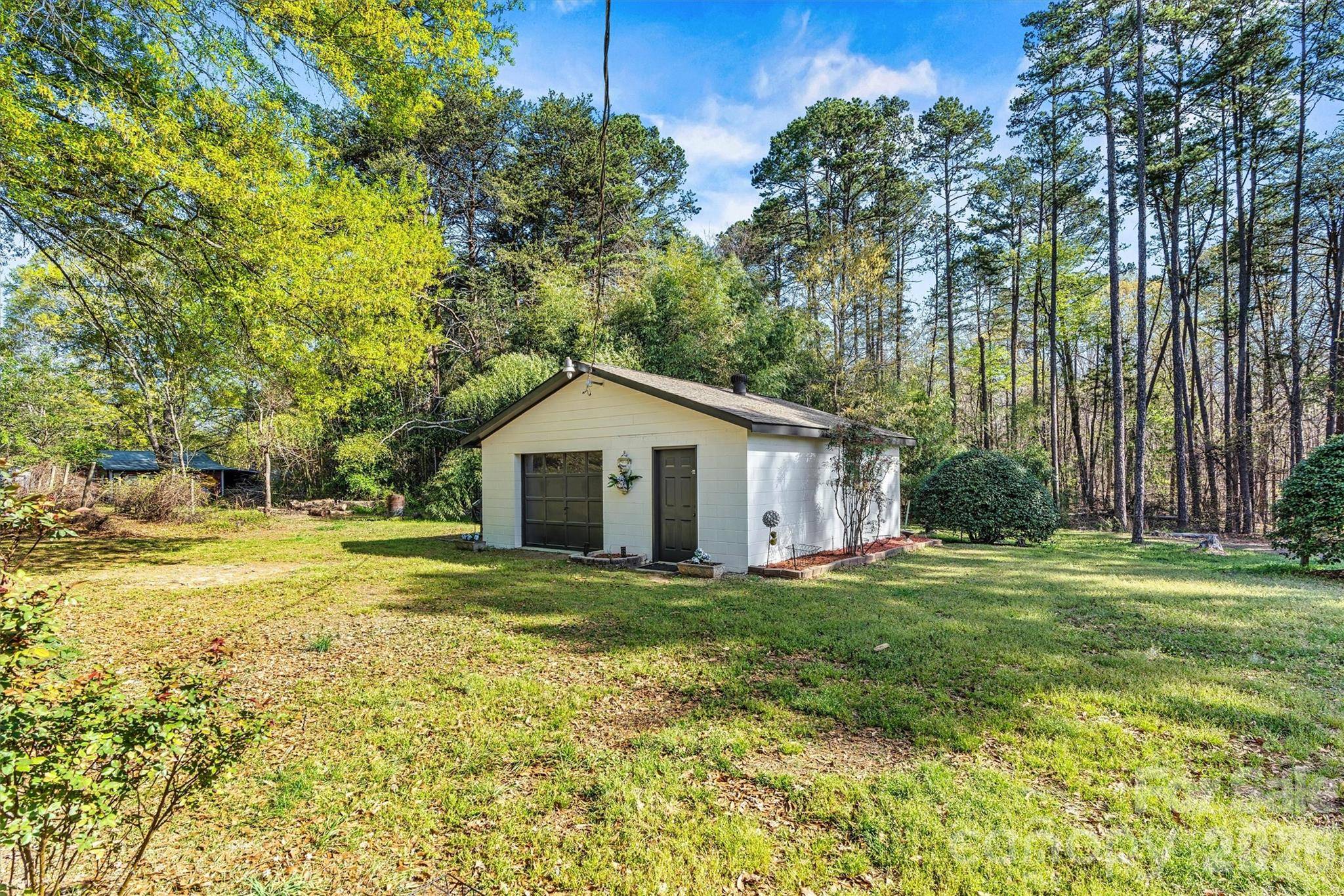 5329 E Highway 27 HWY, Iron Station, NC 28080