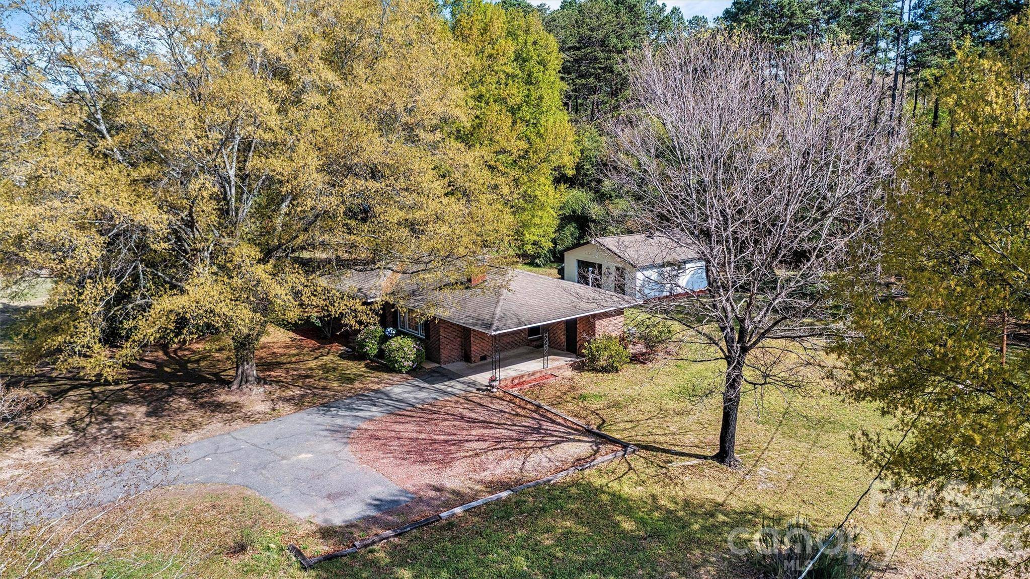 5329 E Highway 27 HWY, Iron Station, NC 28080