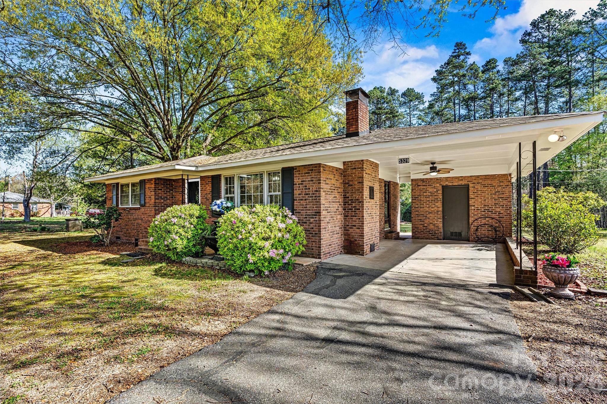 5329 E Highway 27 HWY, Iron Station, NC 28080