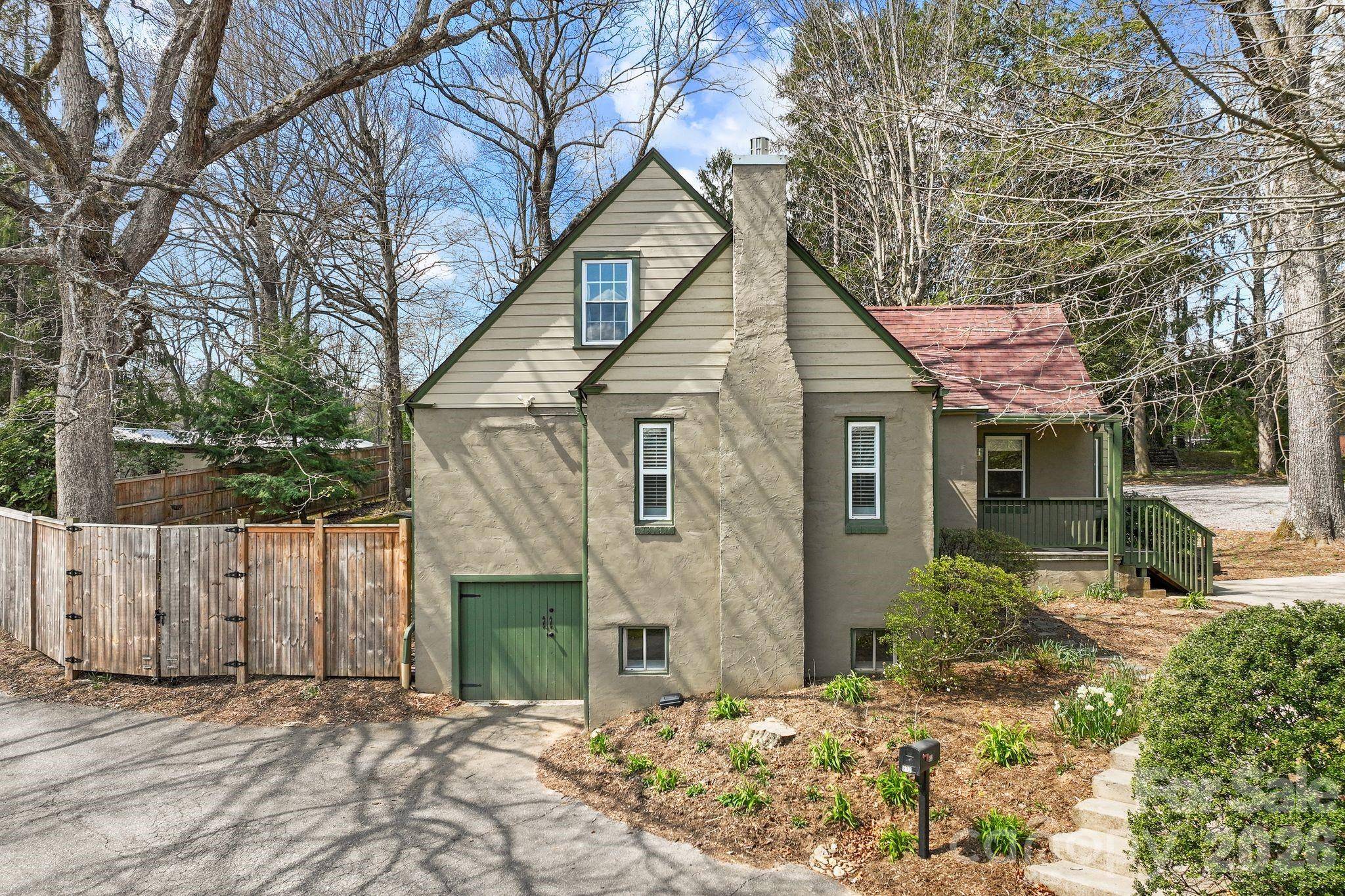 832 Sand Hill RD, Asheville, NC 28806