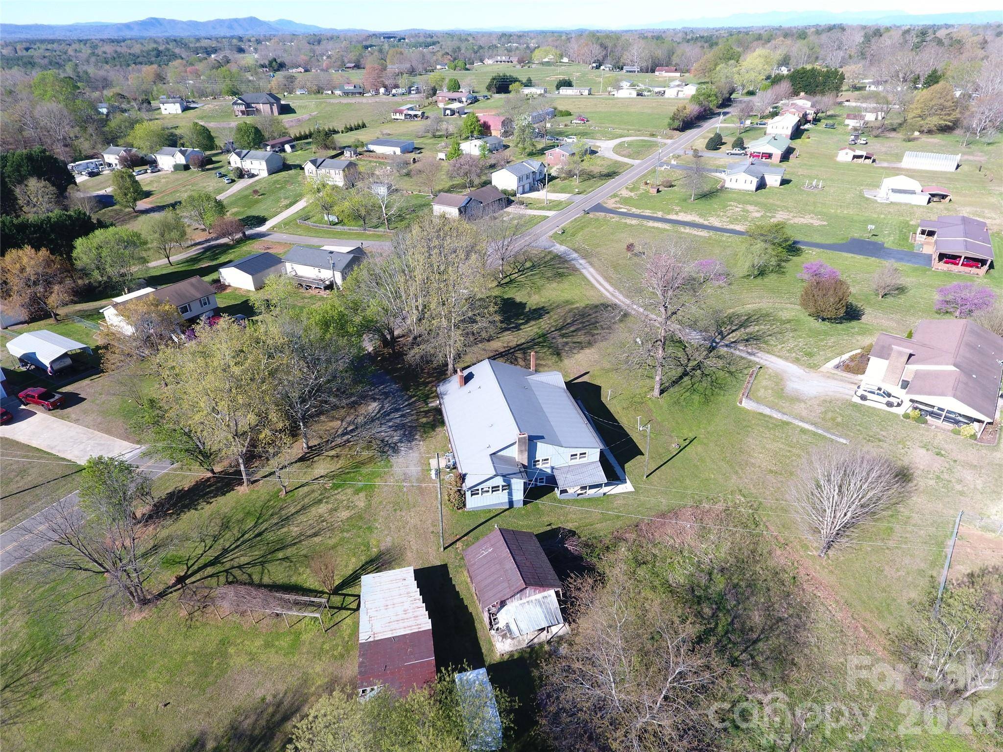 4543 Horseshoe Bend RD, Hudson, NC 28638