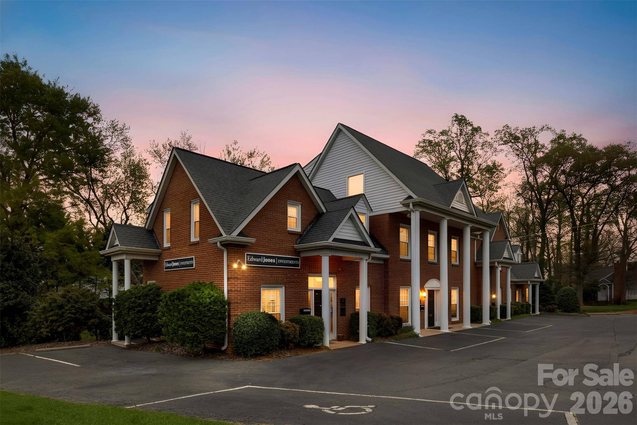 104 Kenwood ST, Belmont, NC 28012