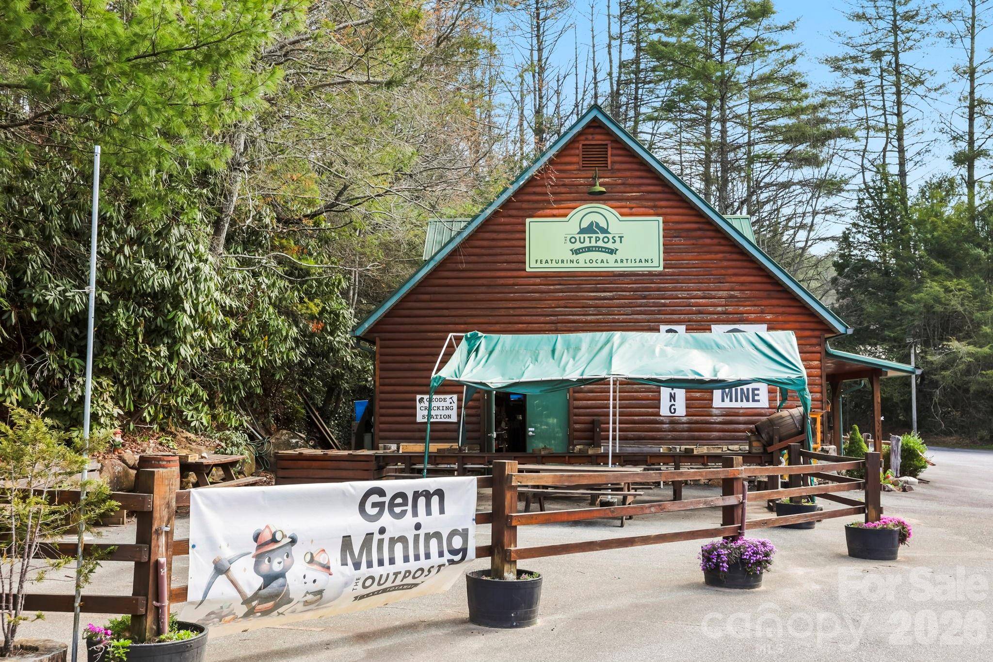 10932 Rosman HWY, Lake Toxaway, NC 28747