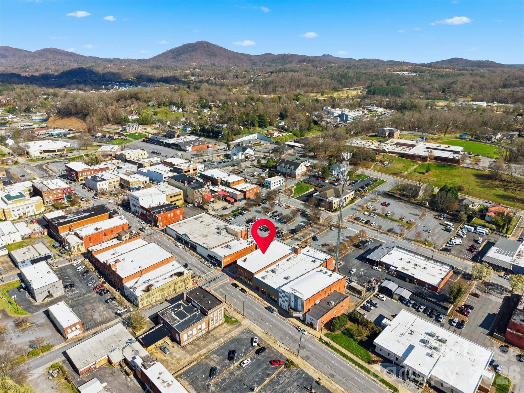 1001 W AVE NW, Lenoir, NC 28645