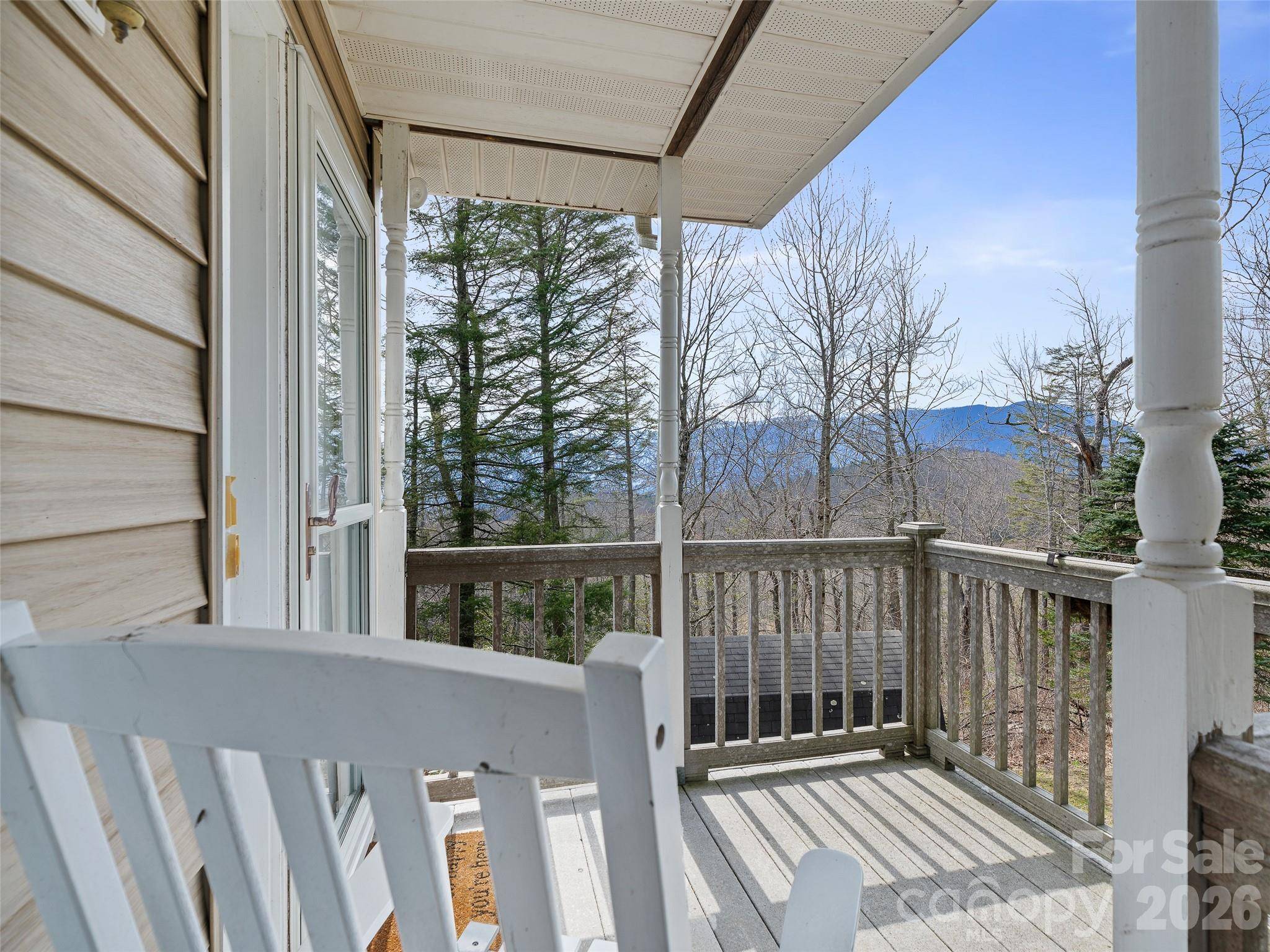 120 Wintergreen Patch LN, Burnsville, NC 28714