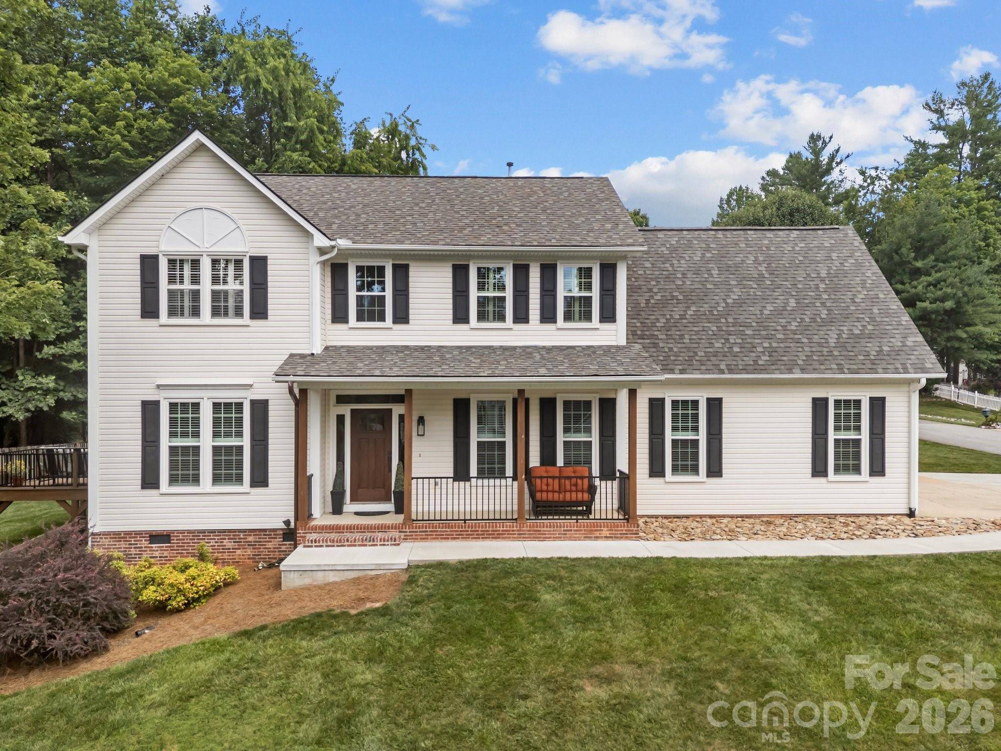200 Windsor Forest CIR, Fletcher, NC 28732