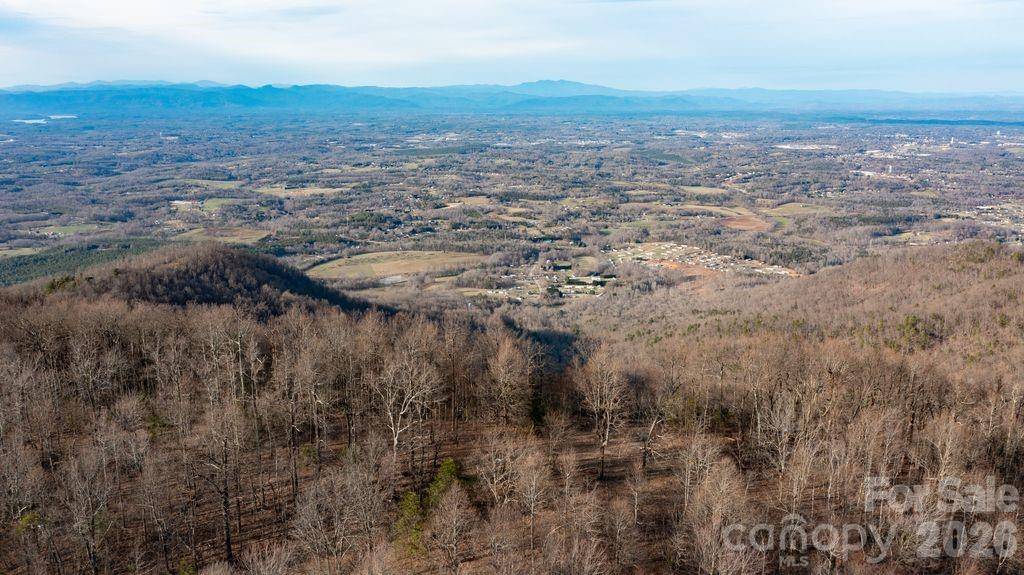 7400 Burkemont RD, Morganton, NC 28655