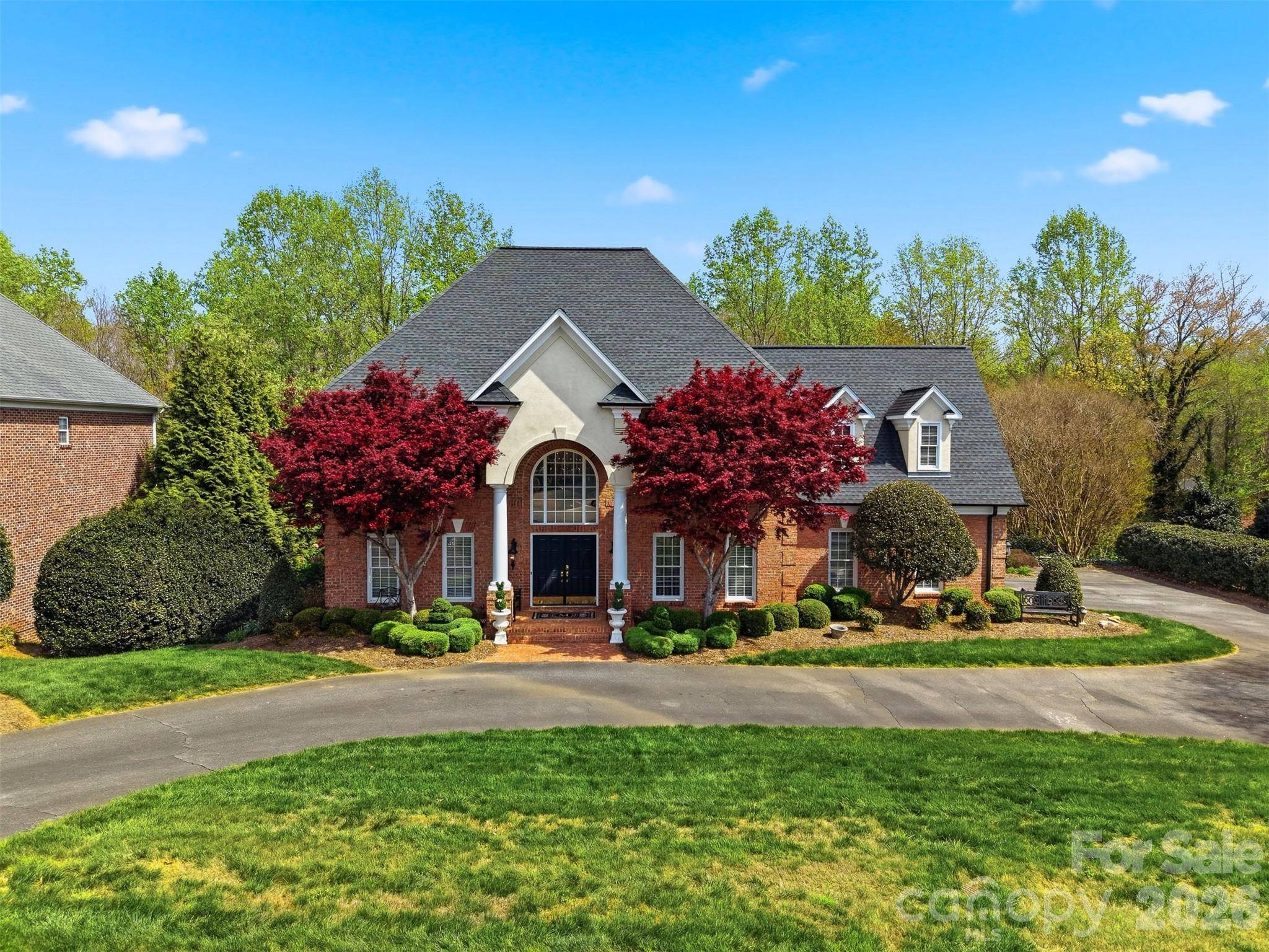 3704 8th Street PL NW, Hickory, NC 28601