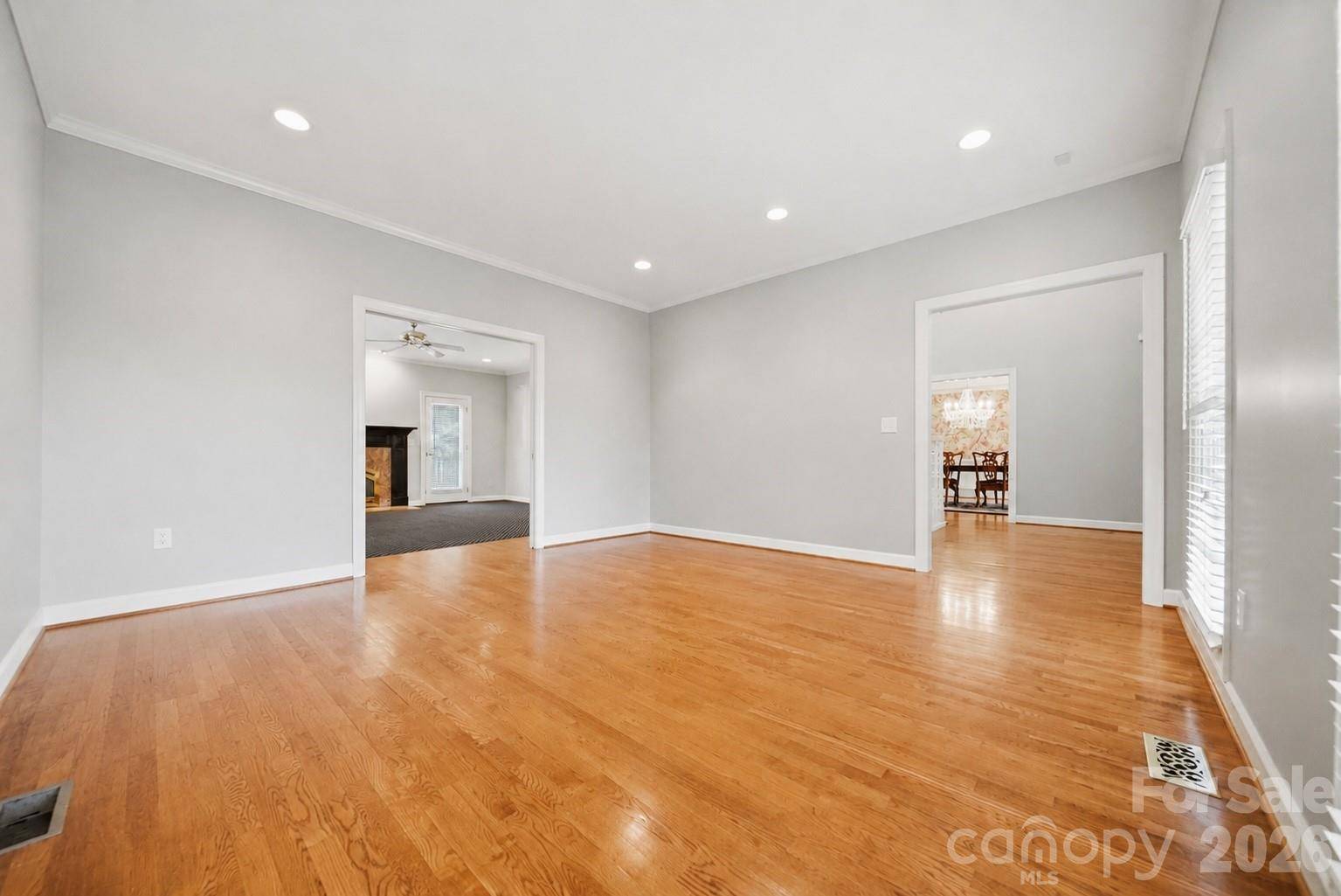 3704 8th Street PL NW, Hickory, NC 28601