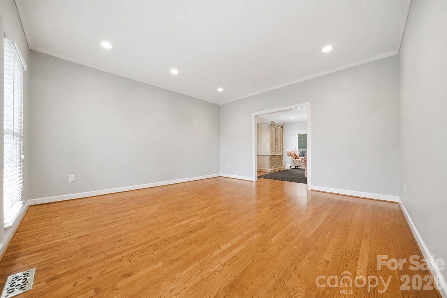 3704 8th Street PL NW, Hickory, NC 28601