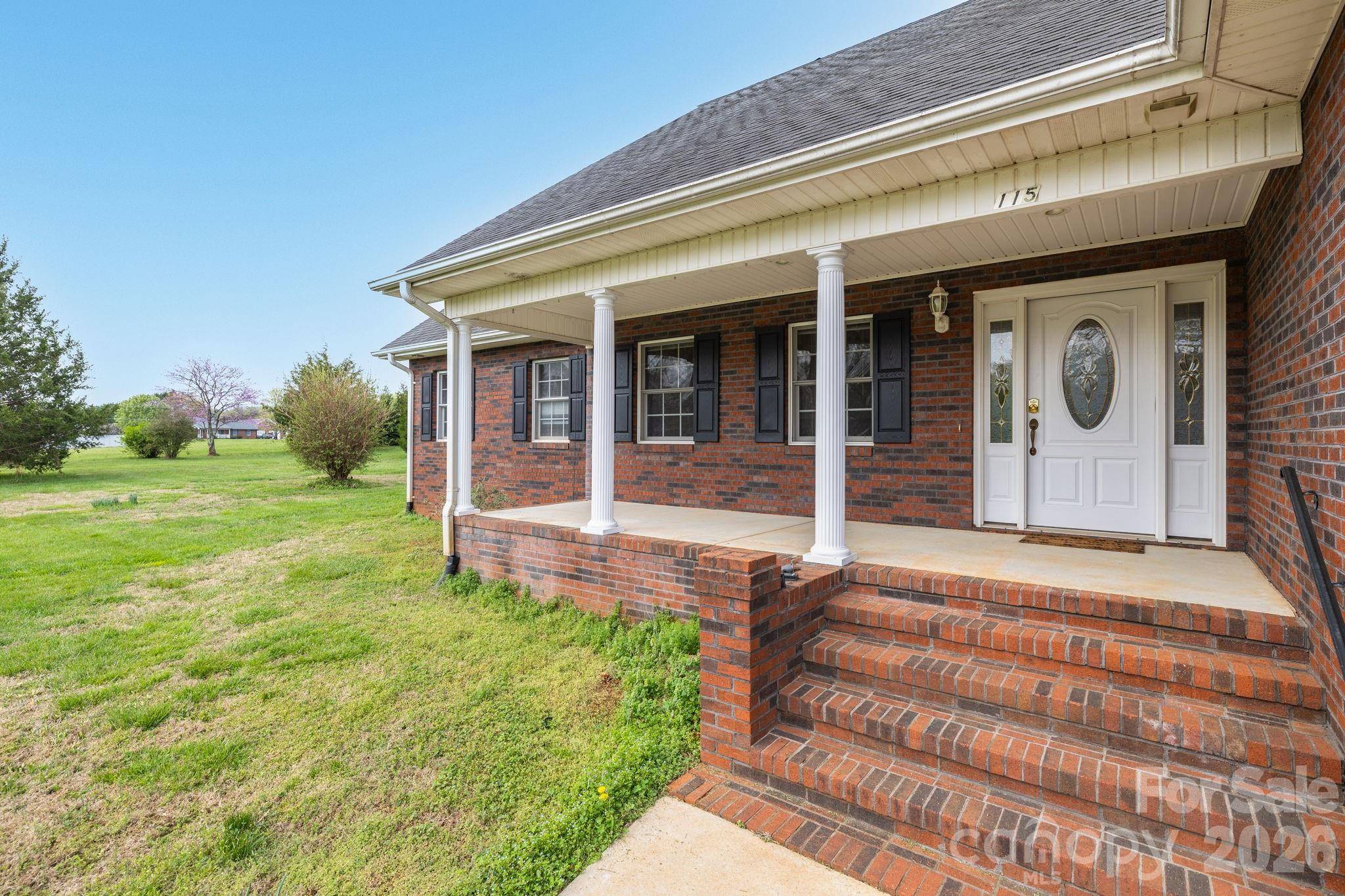 115 Emma LN, Statesville, NC 28625