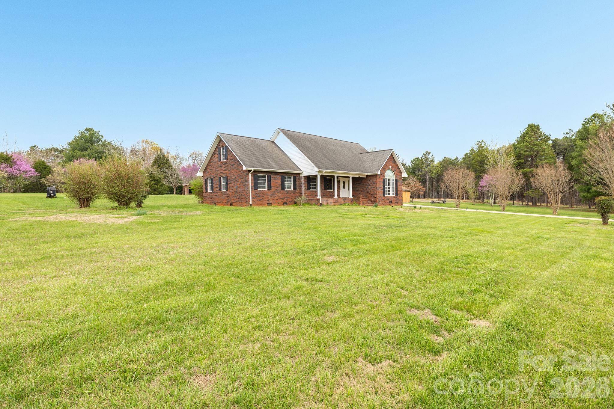 115 Emma LN, Statesville, NC 28625