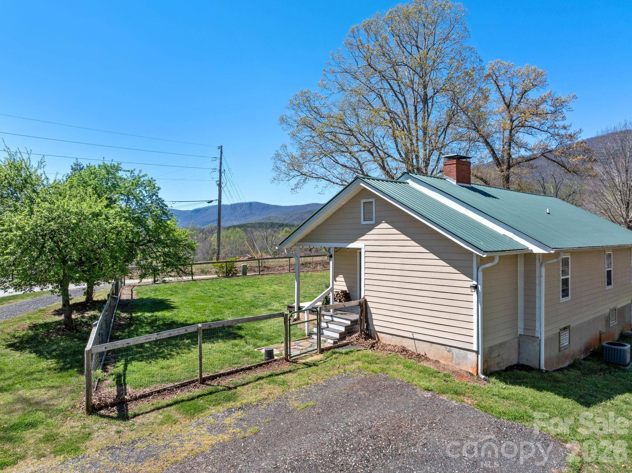 1434 Lake Adger RD, Mill Spring, NC 28756