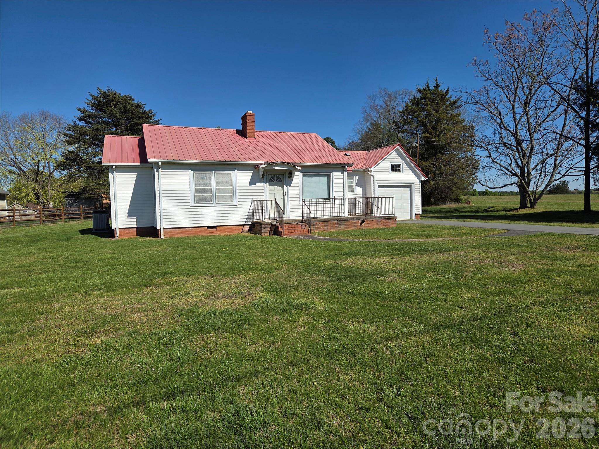 2744 N NC 16 Business HWY, Denver, NC 28037