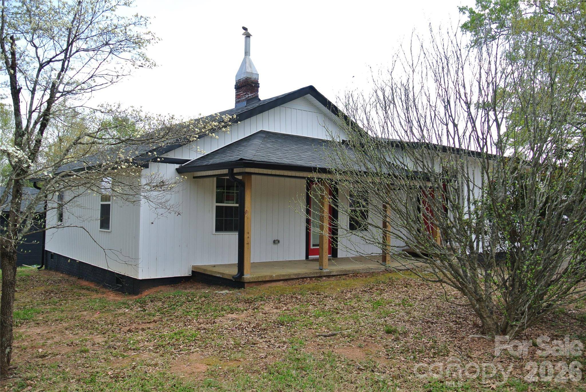 123 Moore RD, Ellenboro, NC 28040
