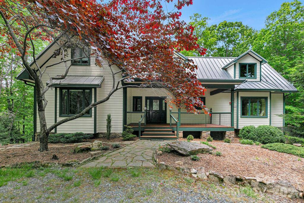 40 Walnut Ridge CIR, Brevard, NC 28712