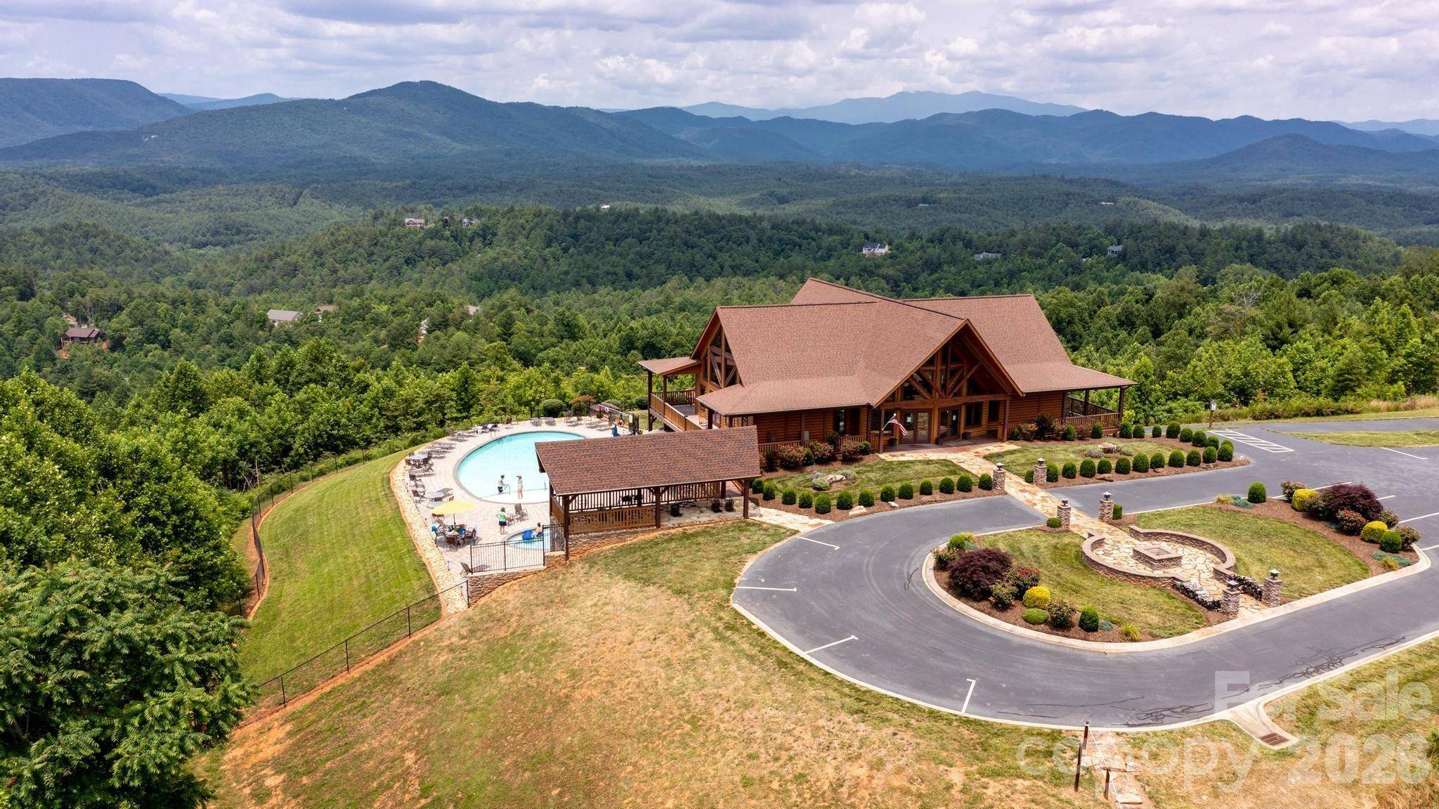 4420 Walnut Ridge DR, Lenoir, NC 28645