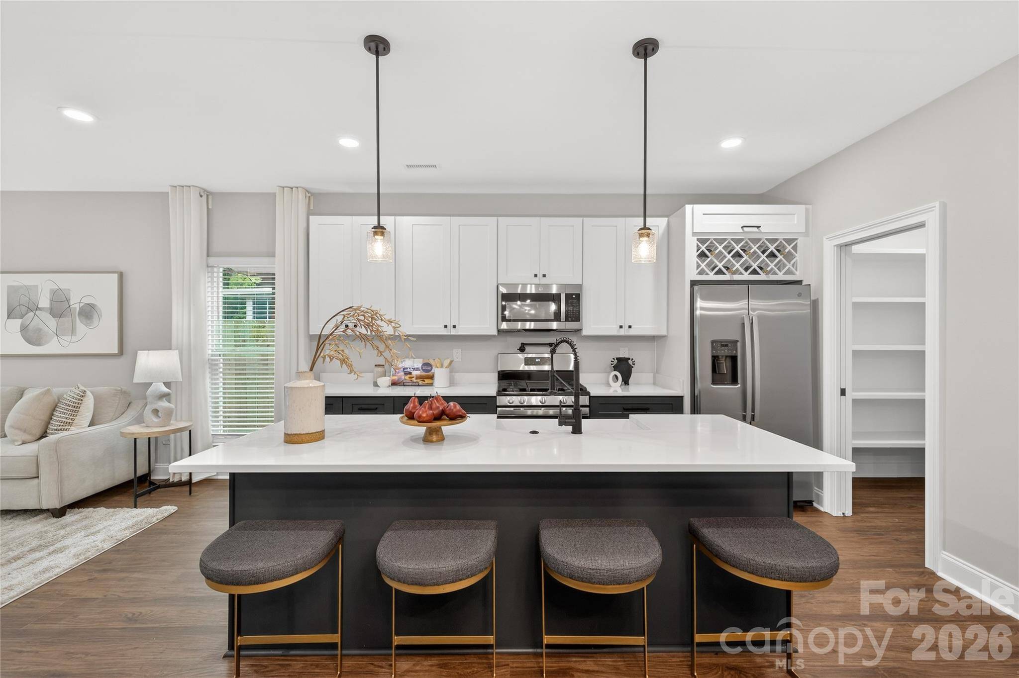 3219 Credenza RD, Charlotte, NC 28208
