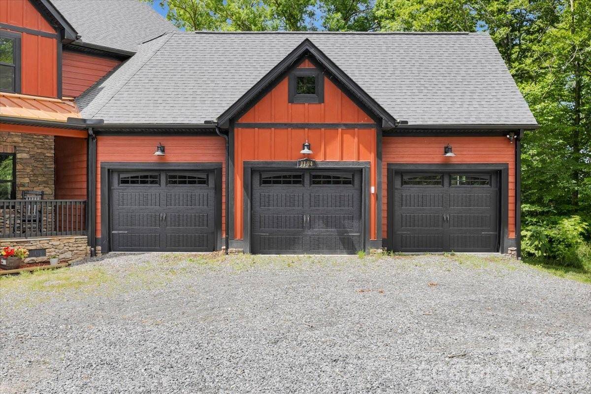 1194 99 Island RD, Blacksburg, SC 29702