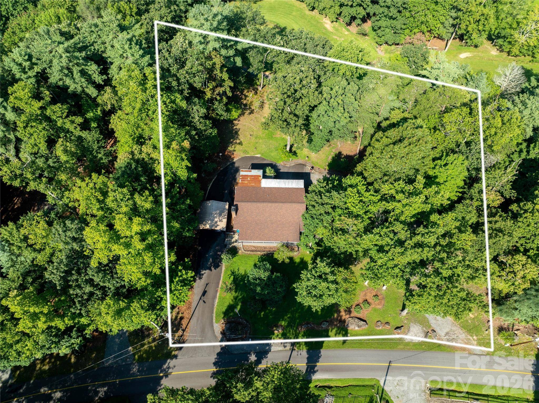 1502 Greenstreet DR, Traphill, NC 28685