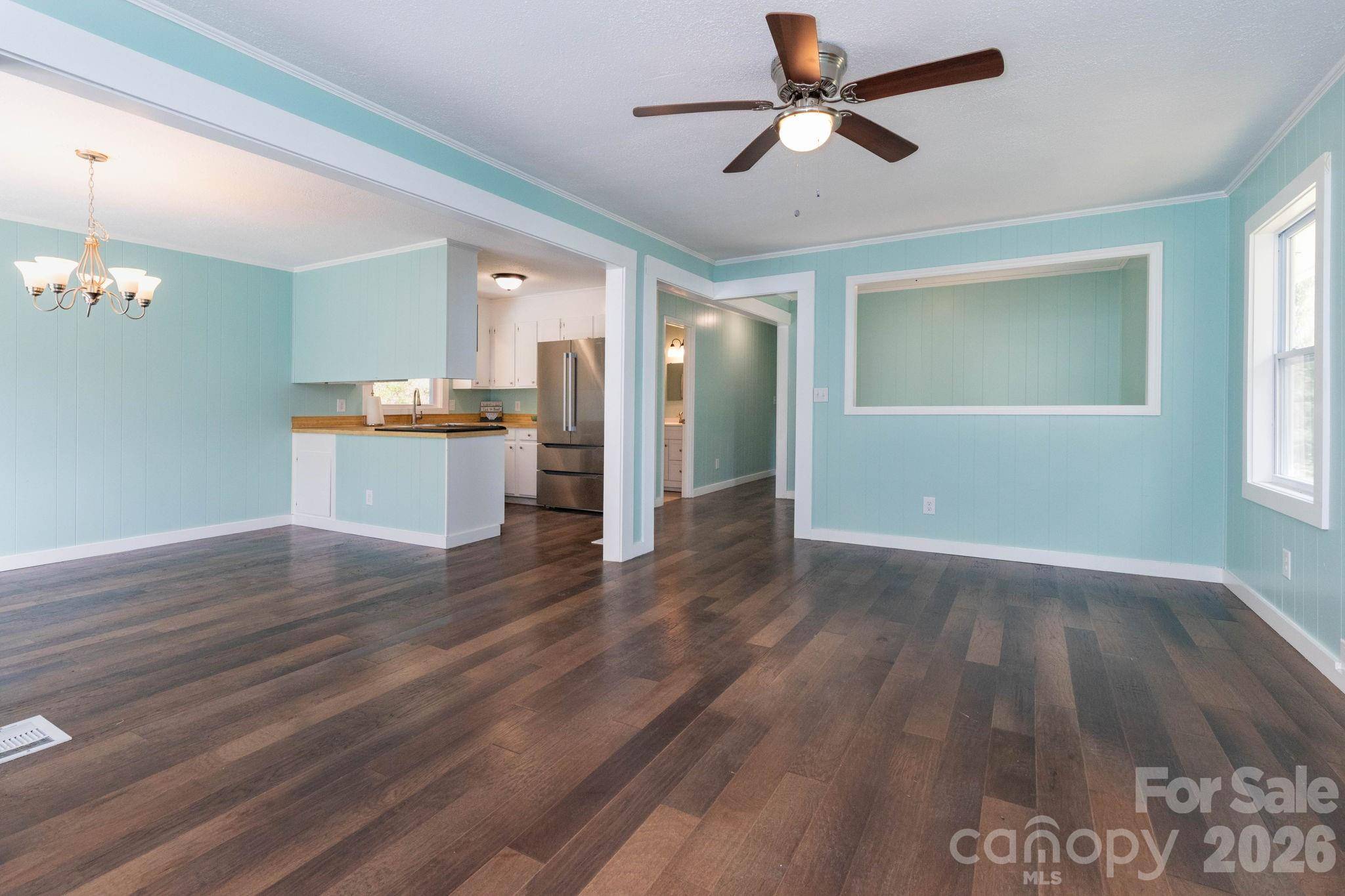4755 US 23 HWY, Mars Hill, NC 28754