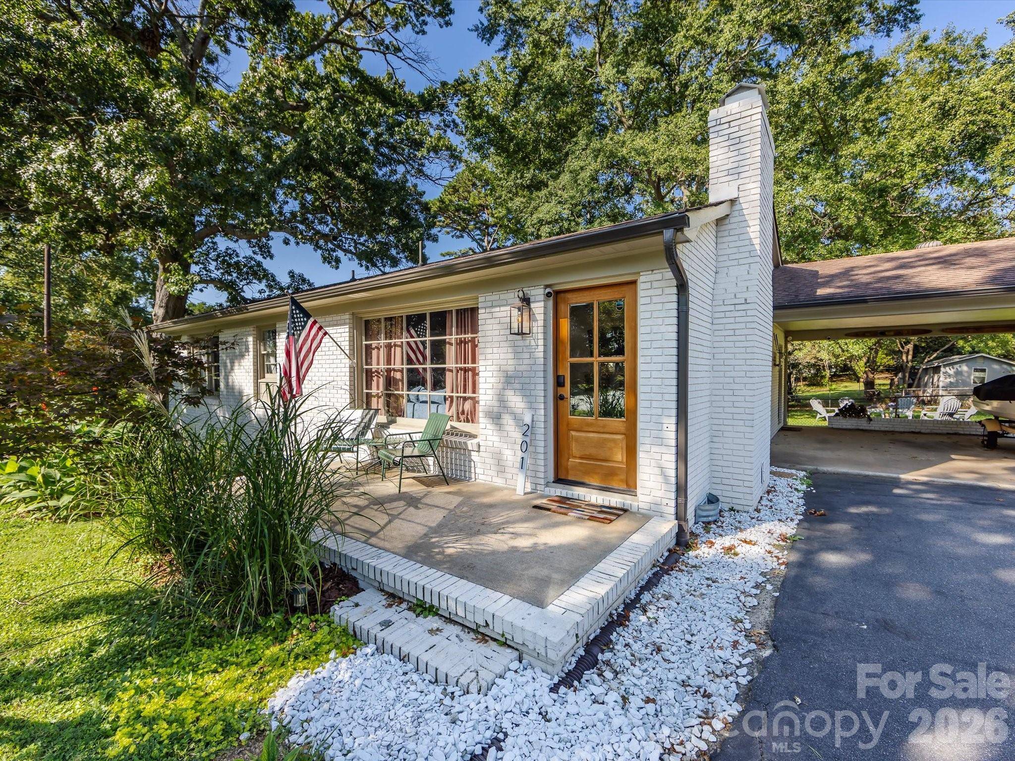 201 Browntown RD, Belmont, NC 28012