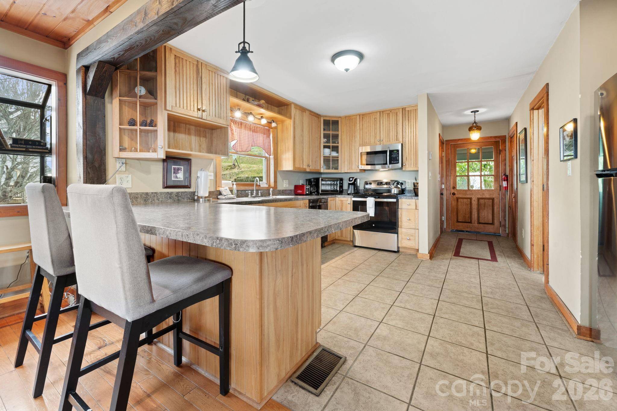 173 Chipmunk LN, Blowing Rock, NC 28605