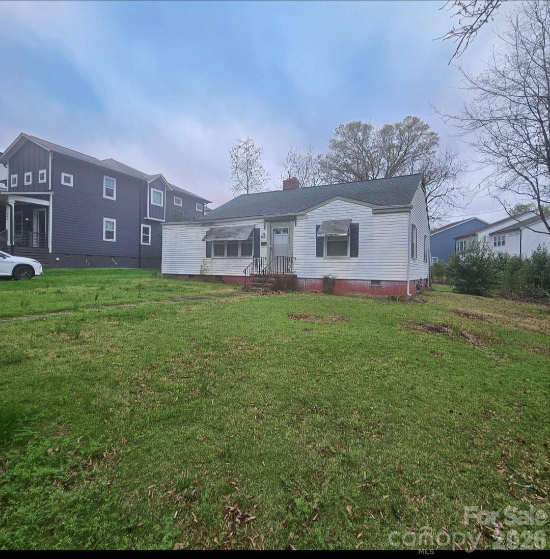 1040 Drummond AVE, Charlotte, NC 28205