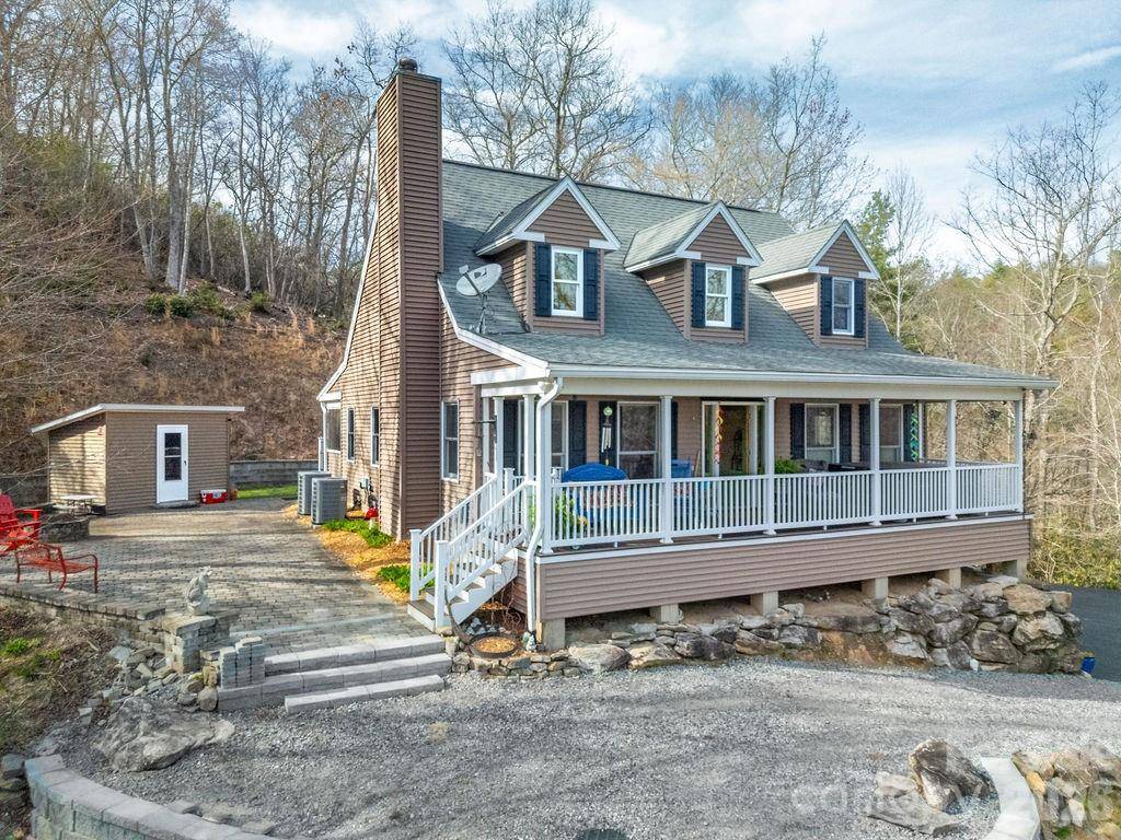 410 Forest Lake RD, Brevard, NC 28712