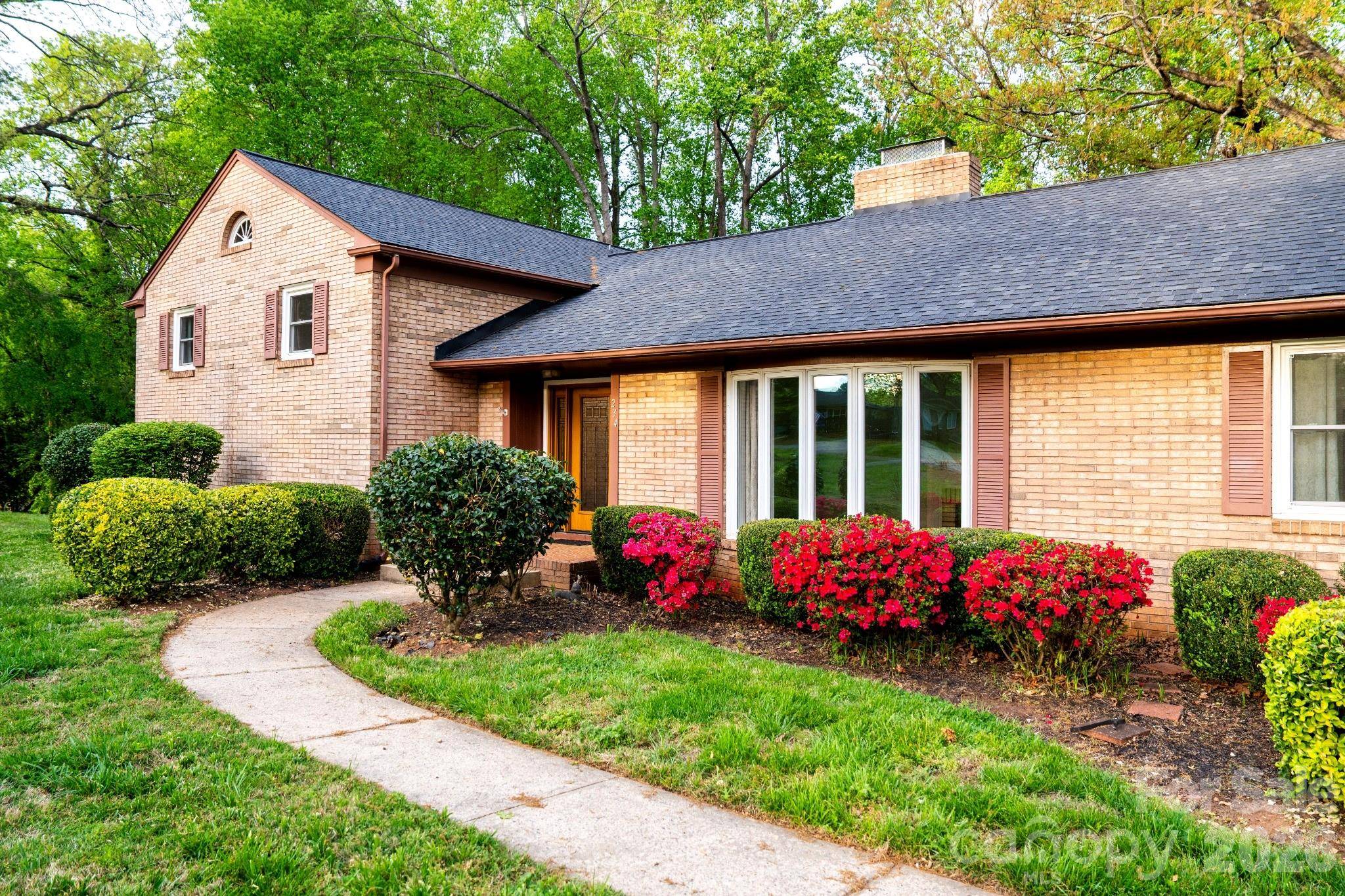 234 Edgewood DR, Statesville, NC 28625