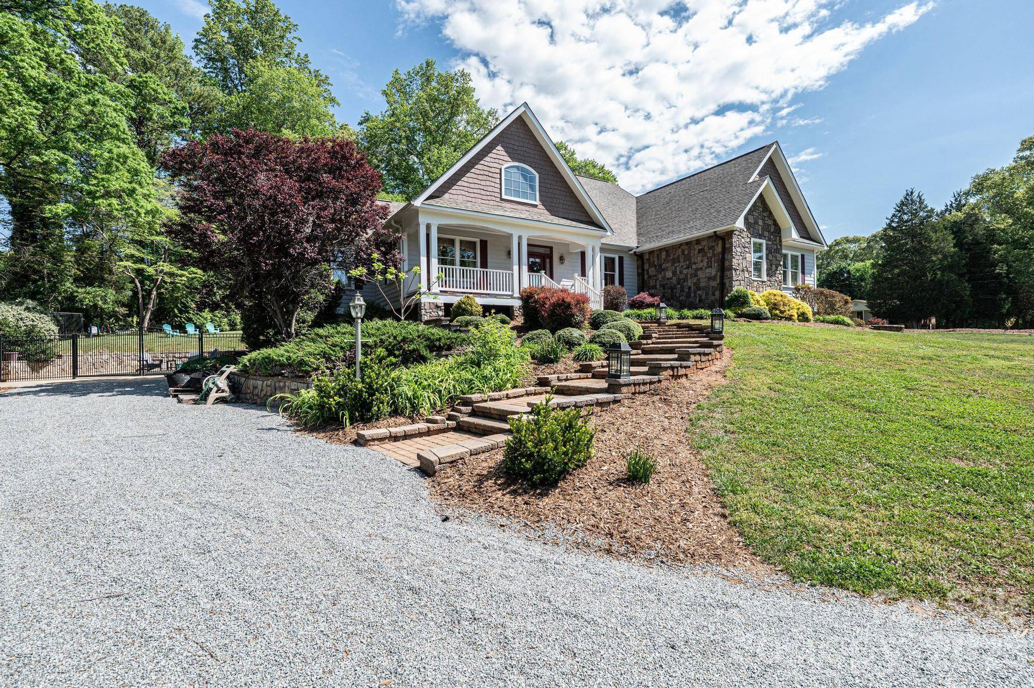 3085 James ST, Catawba, NC 28609