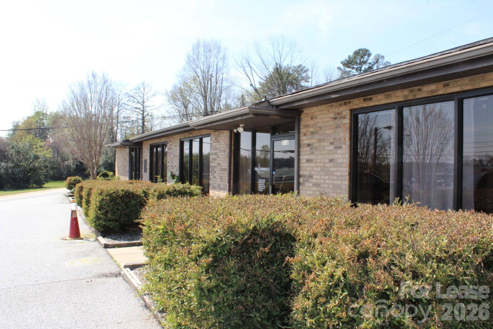 108 W Rutherford ST, Landrum, SC 29356
