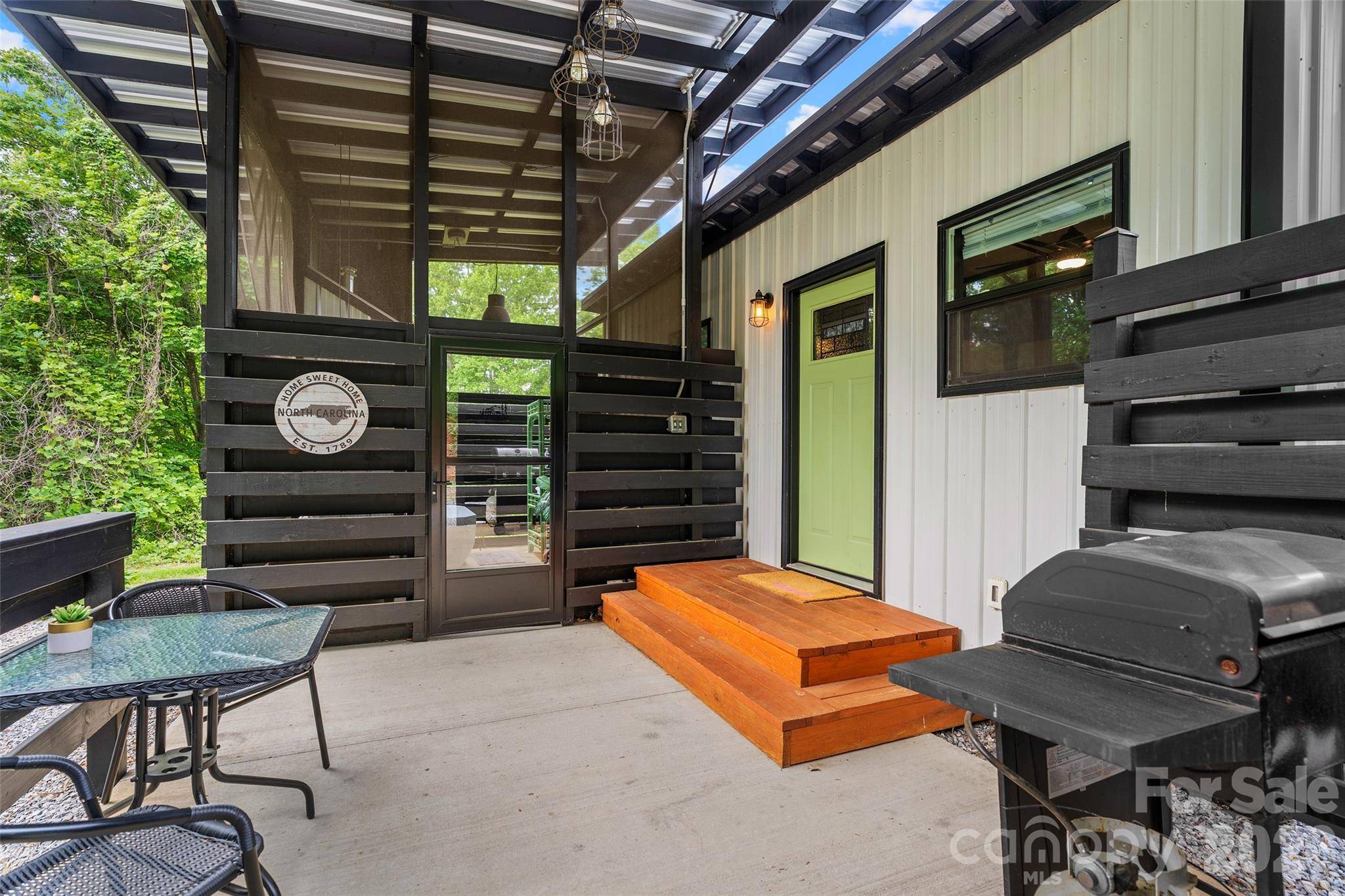 787 Ridge RD, Marion, NC 28752