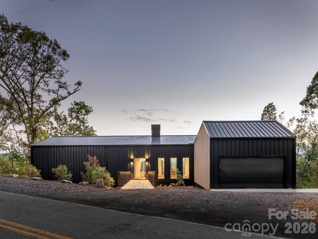 631 Elk Mountain Scenic HWY, Asheville, NC 28804