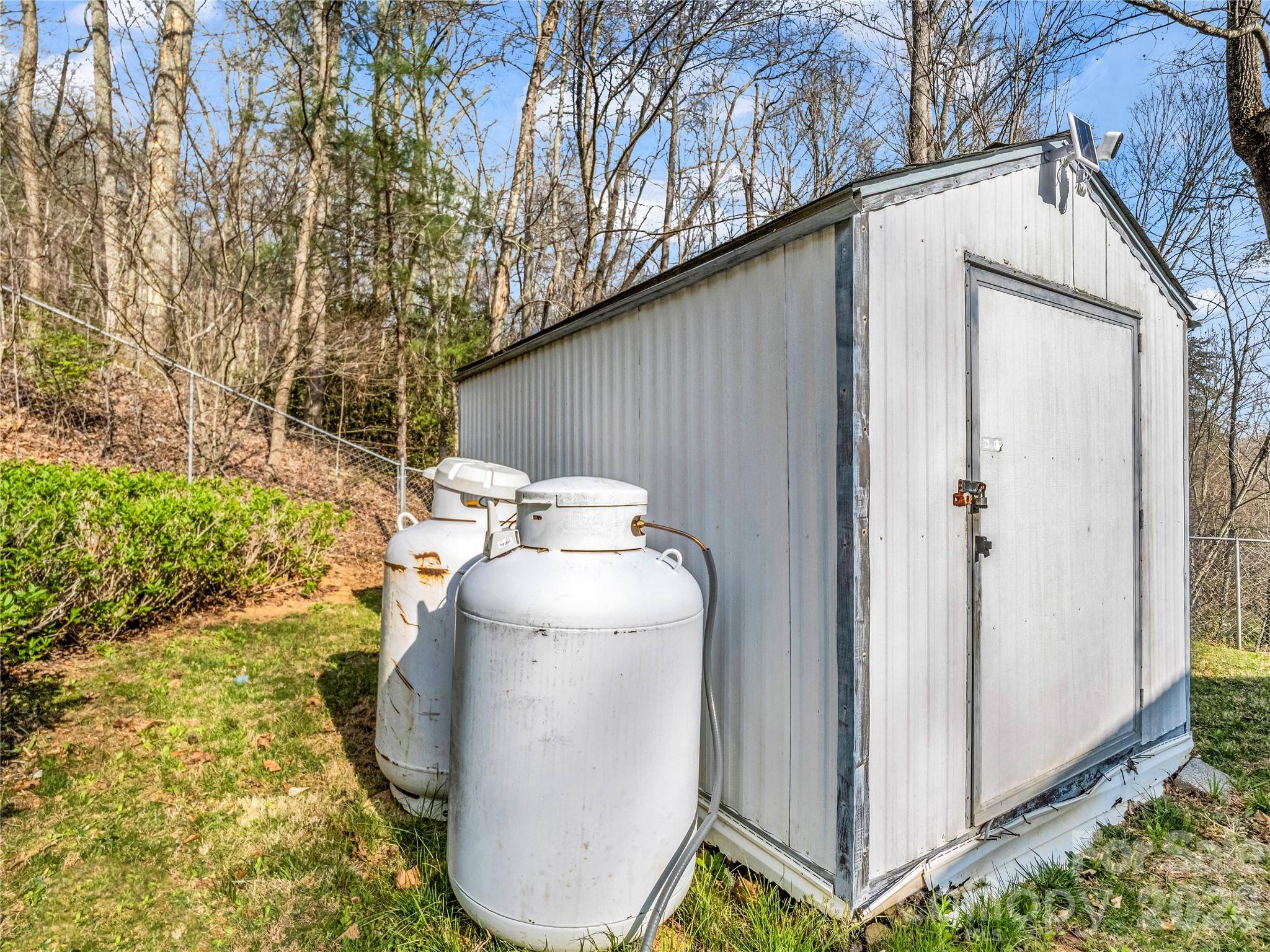 48 Laurel Cove RD, Leicester, NC 28748